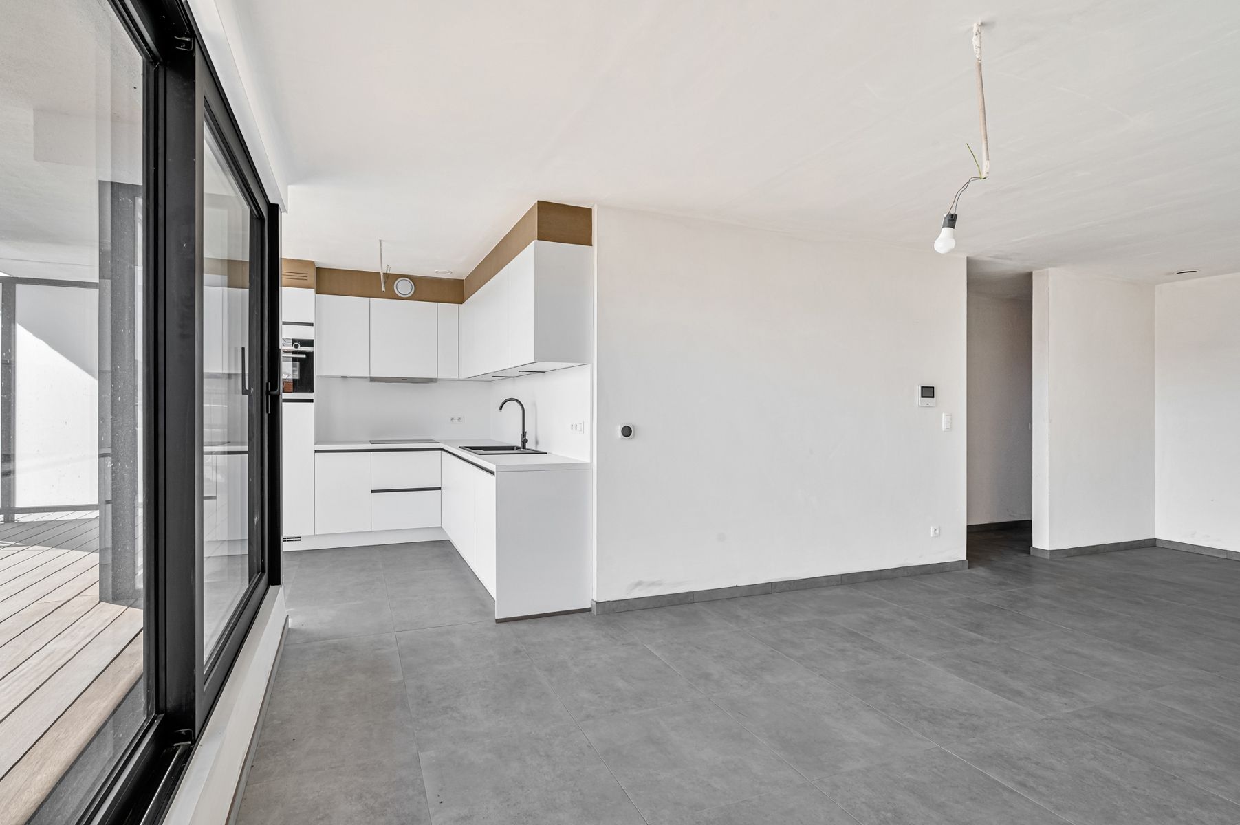Nieuwbouw appartement op de eerste verdieping foto 3