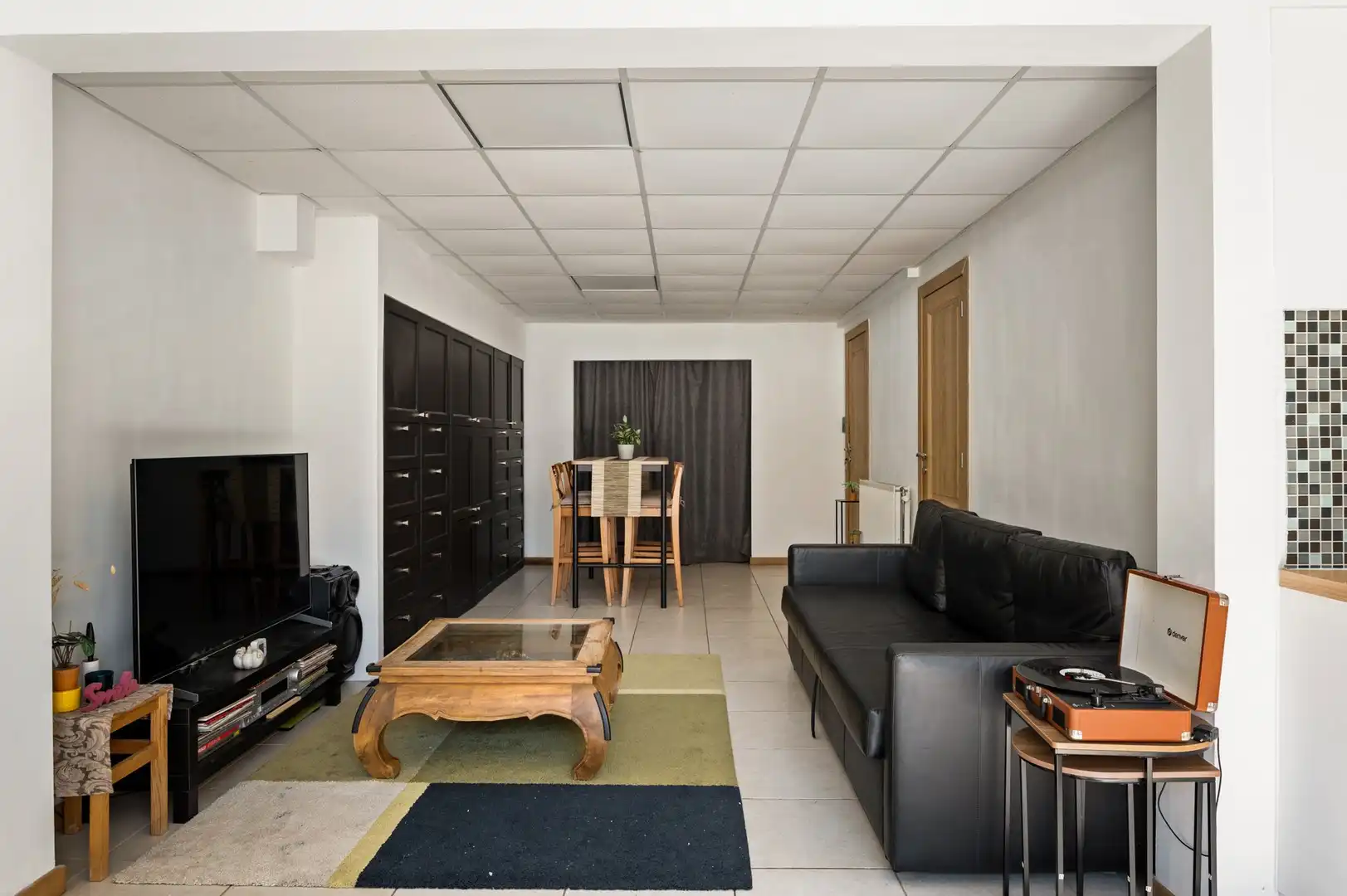 Ruime woning met tuin, polyvalente ruimte en zonnige tuin foto 13