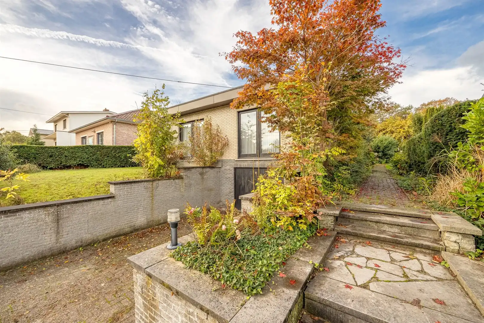 Charmante, te restaureren seventies-woning met 3 slpk. foto 20