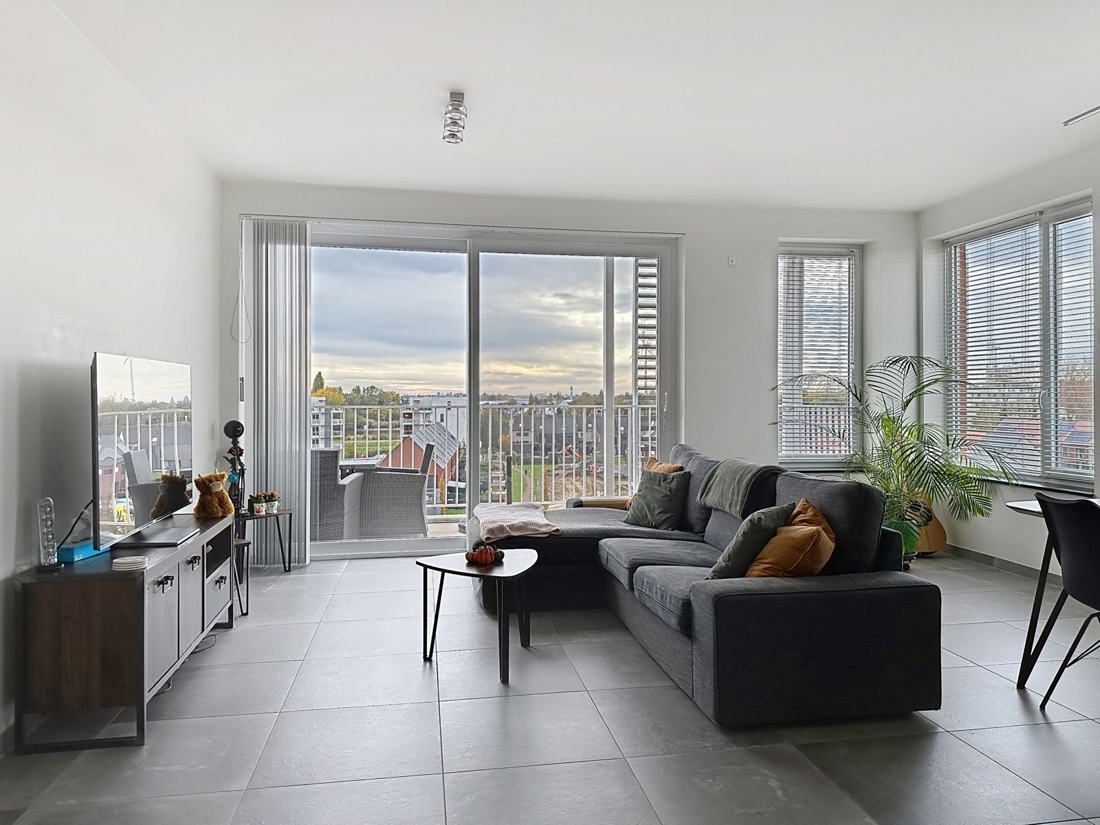 Modern appartement met prachtig weids zicht  foto {{pictureIndex}}