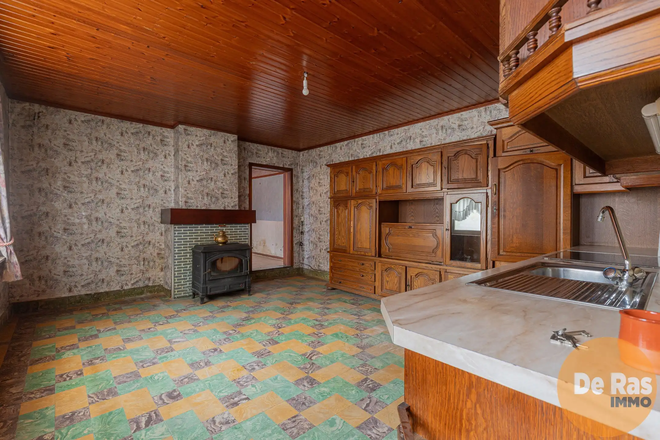 SCHELDEWINDEKE - Te renoveren woning met heel wat potentieel foto 8