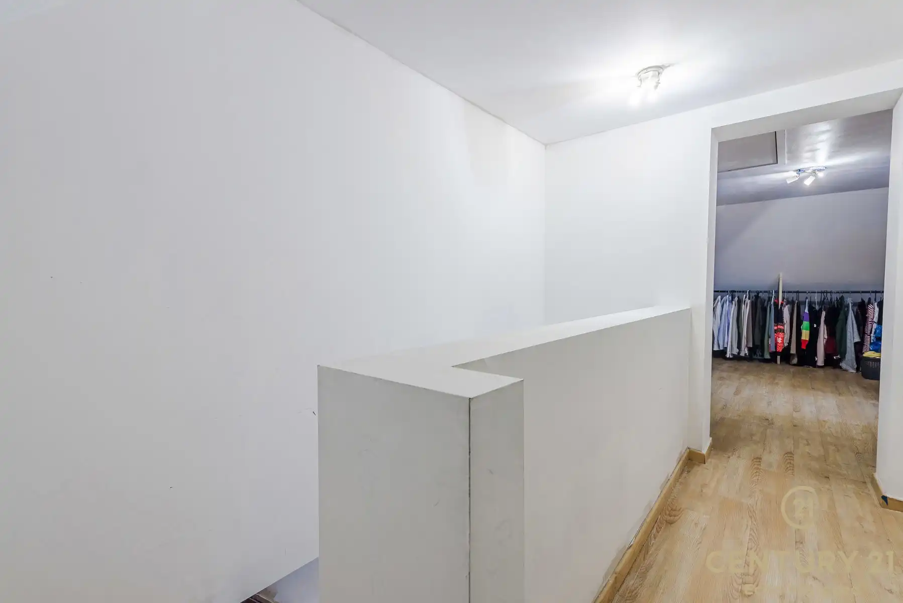 Veelzijdige en ruime centraal gelegen hoekwoning  foto 23