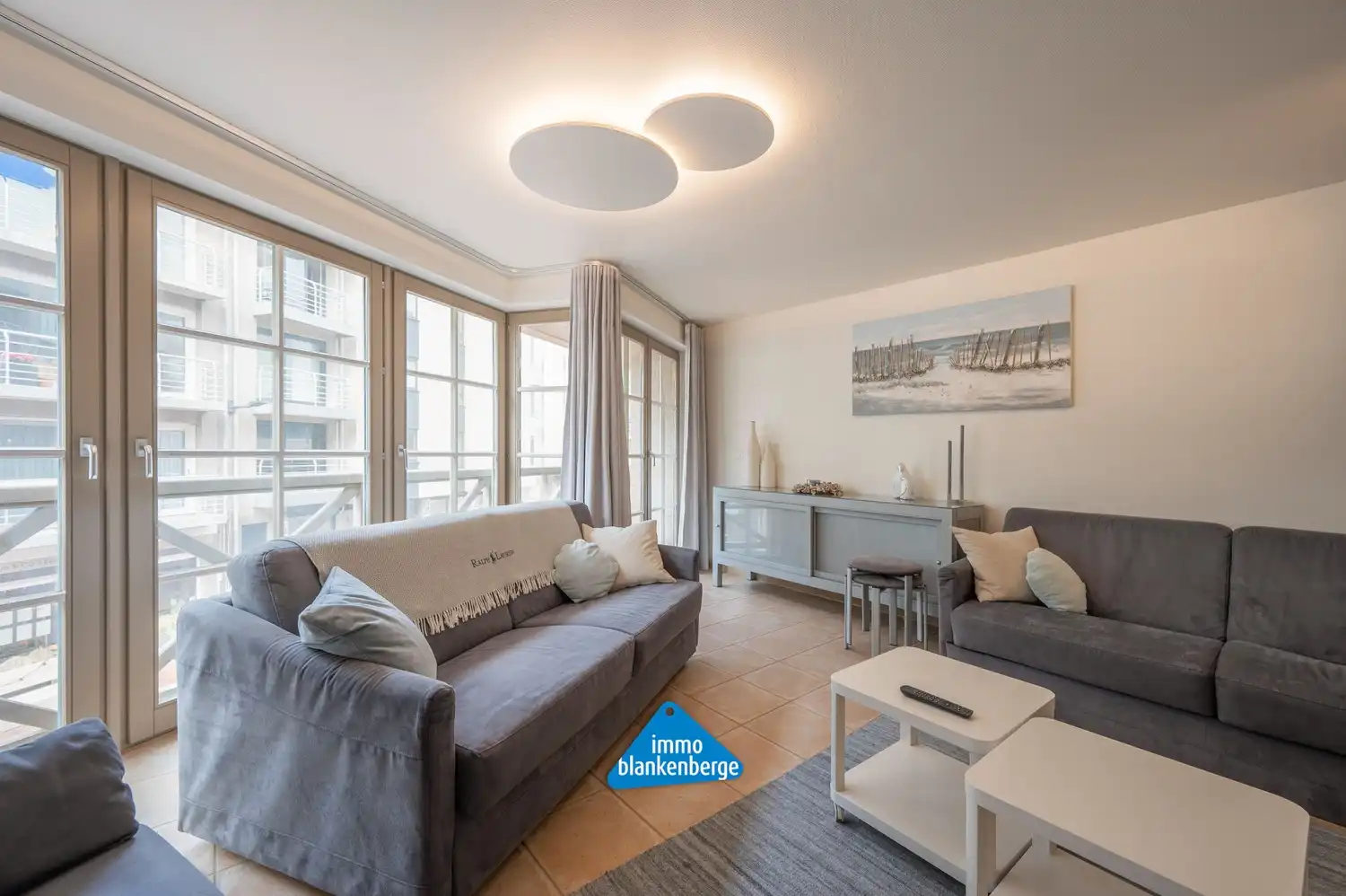 Instapklaar gemeubeld  éénslaapkamerappartement op topligging aan de zee in Blankenberge foto 7