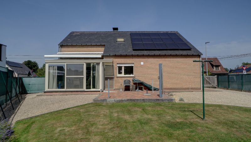 Gelijkvloers landhuis 156m² + 80m² verdieping op 7 are nabij centrum foto 2