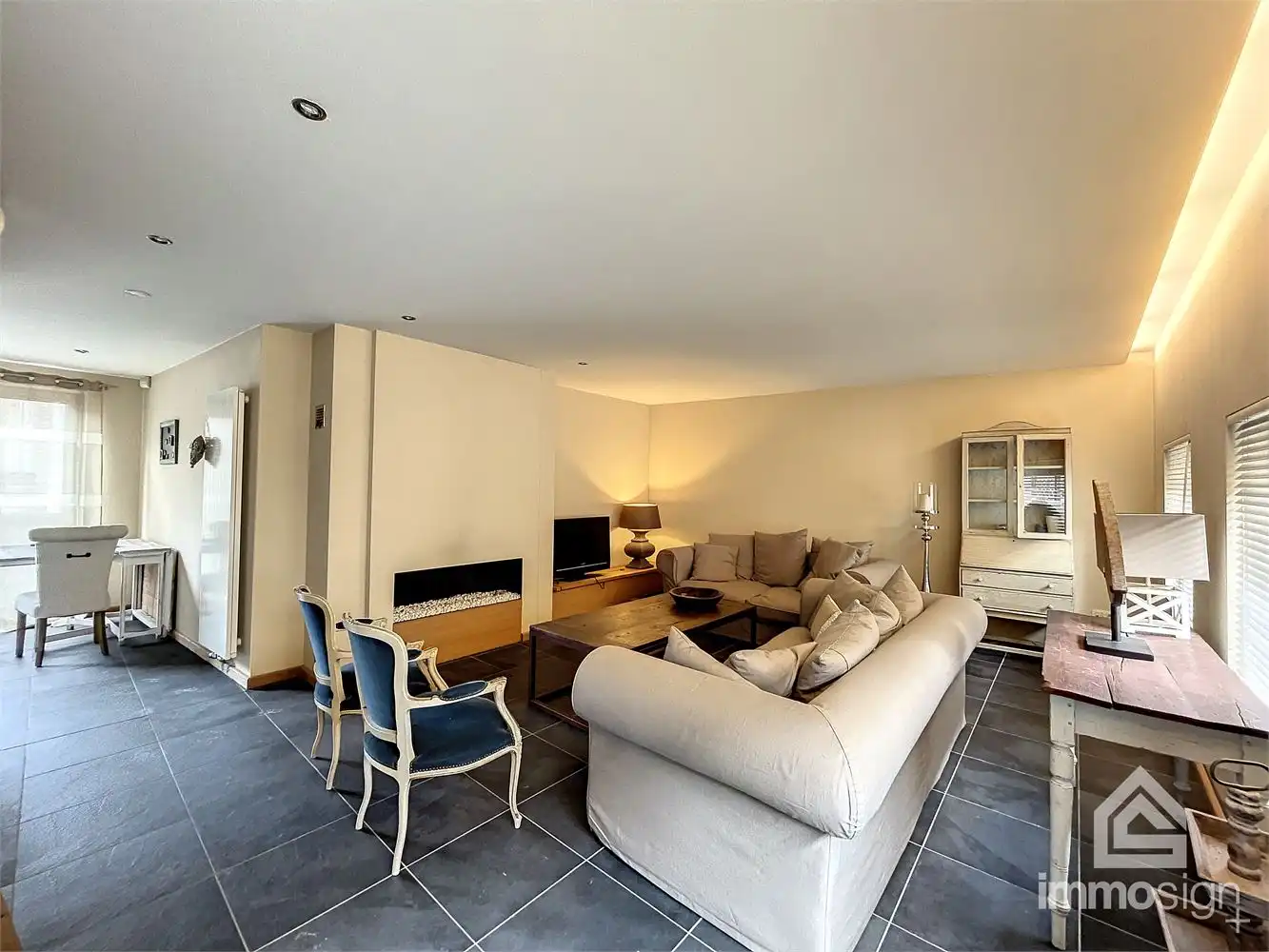 Prachtig handelspand met duplex midden in het centrum van Maaseik! foto 23