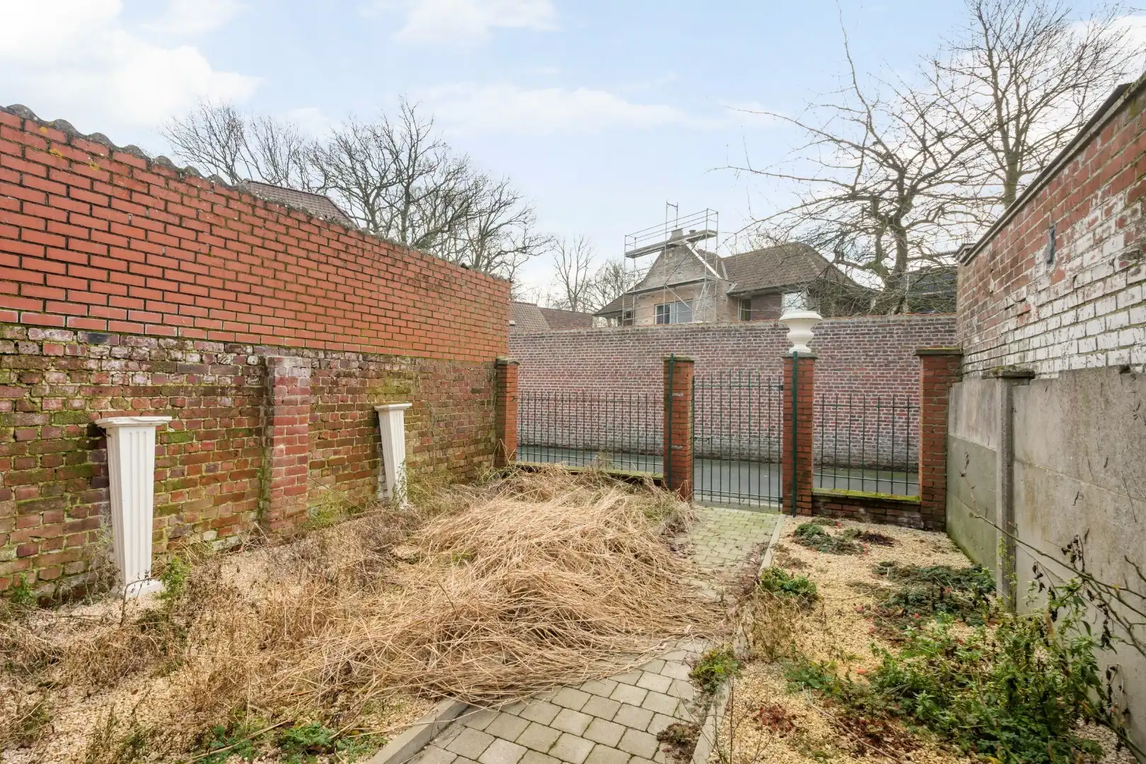 Woning met 7 slaapkamers en tuin met uitweg in Dadizele-centrum foto 9