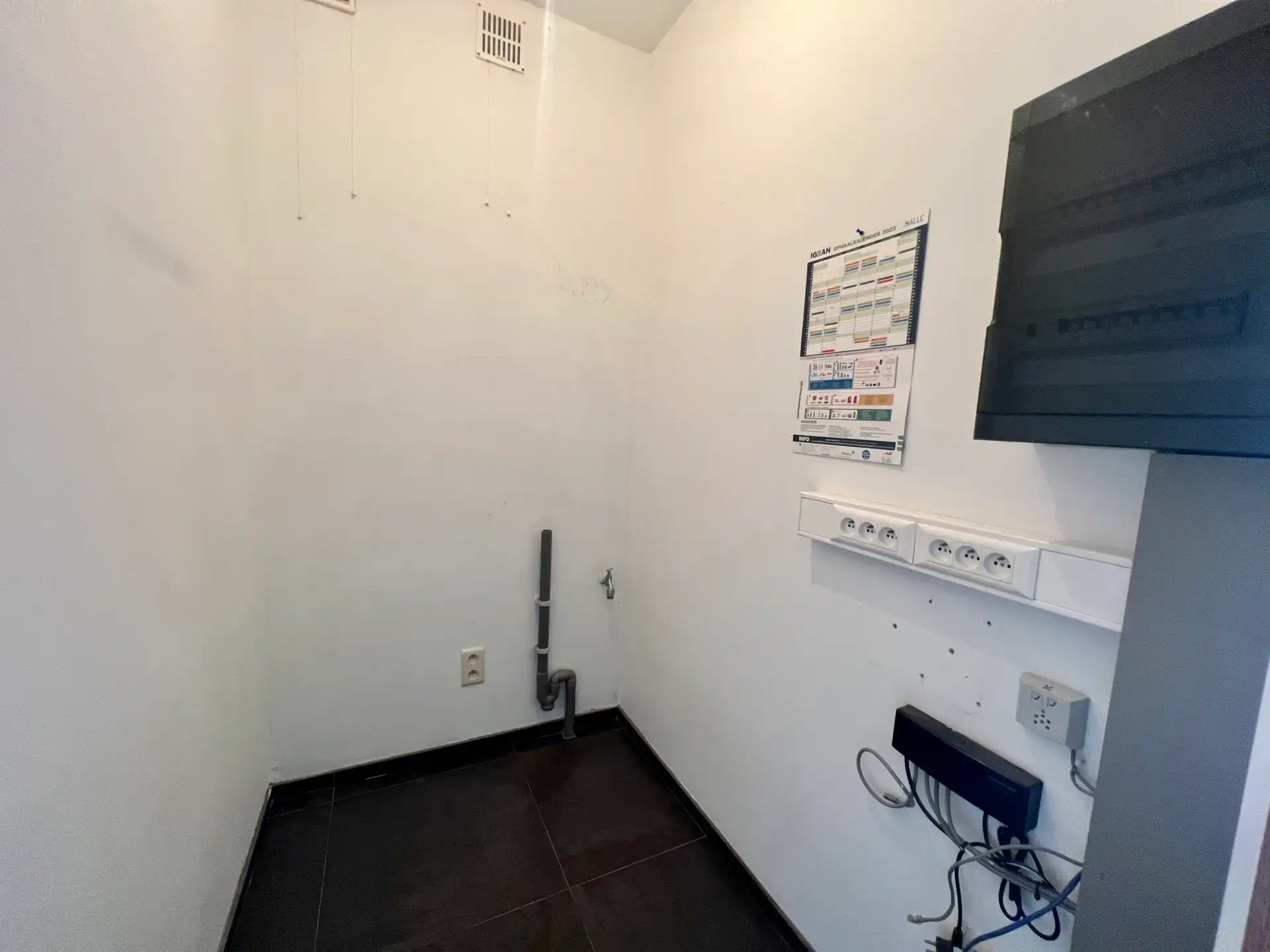 Rustig gelegen appartement met terras en groen uitzicht foto 17