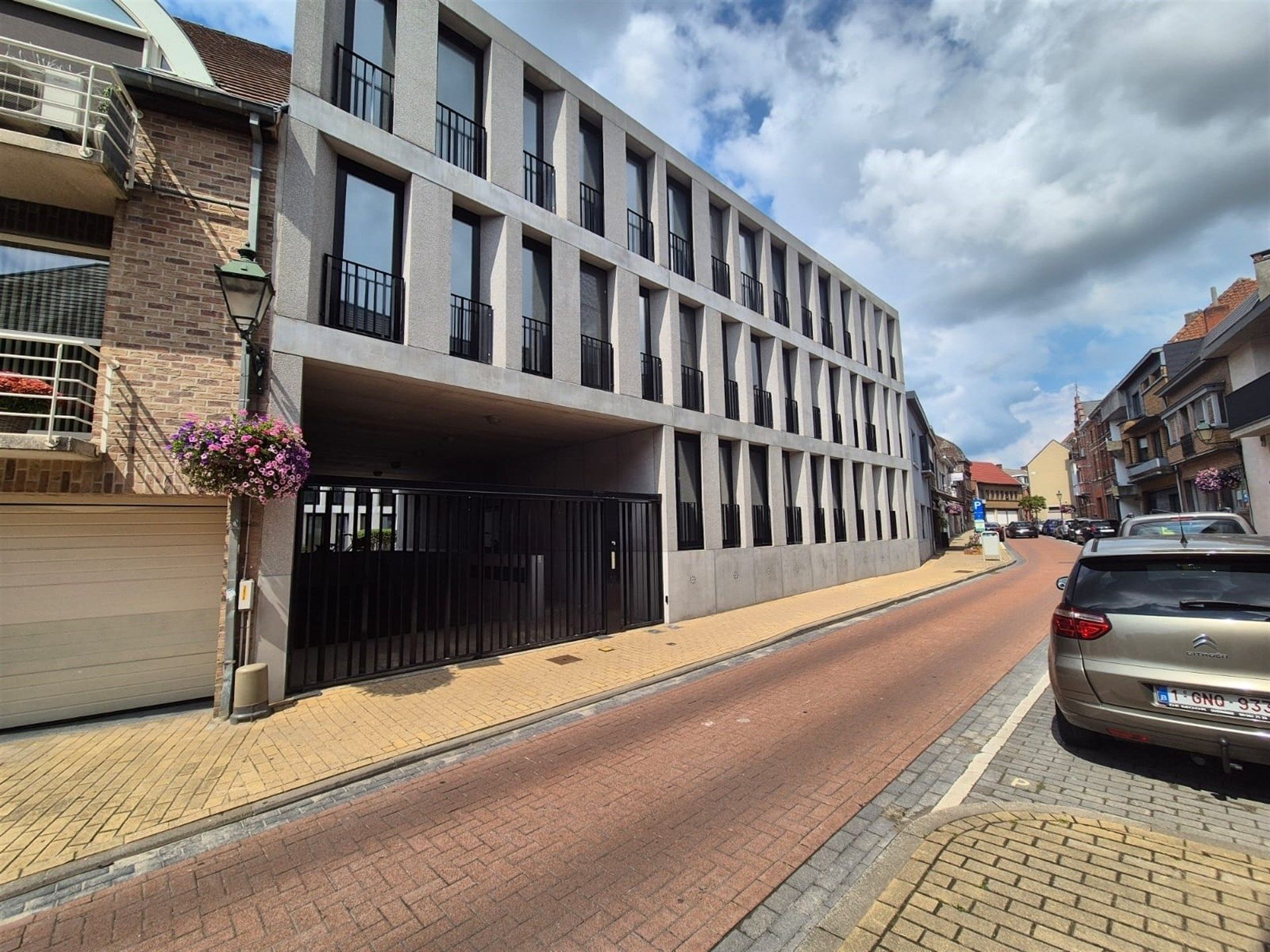 Modern exclusief appartement met terras en autostaanplaats. foto 27