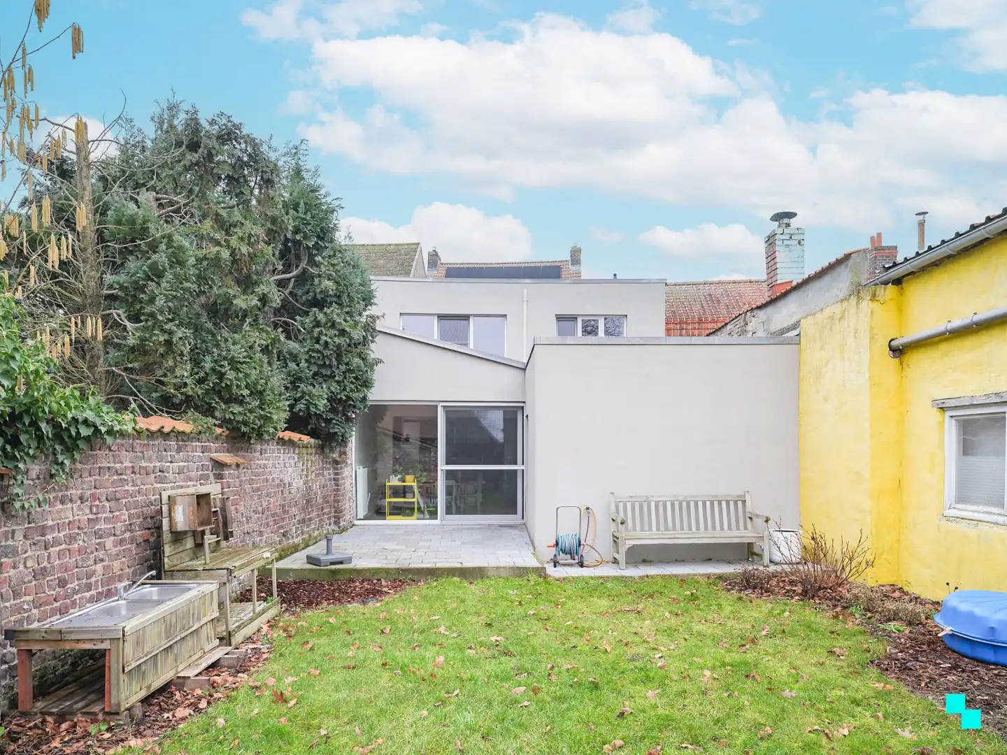 Instapklare rijwoning te Bottelare dorp met garage en tuin foto 27