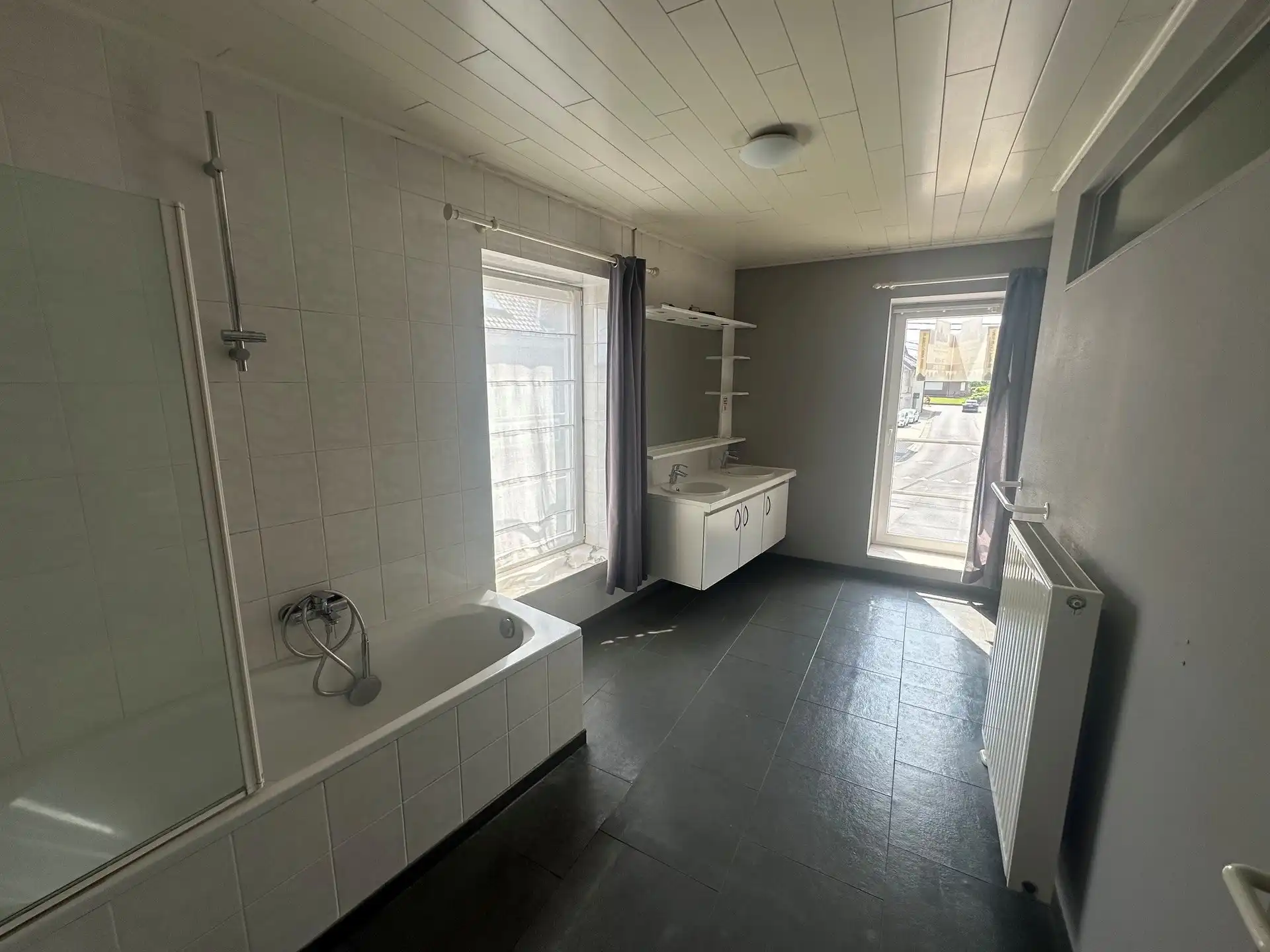 Woning met 2 slaapkamers en garage foto 8