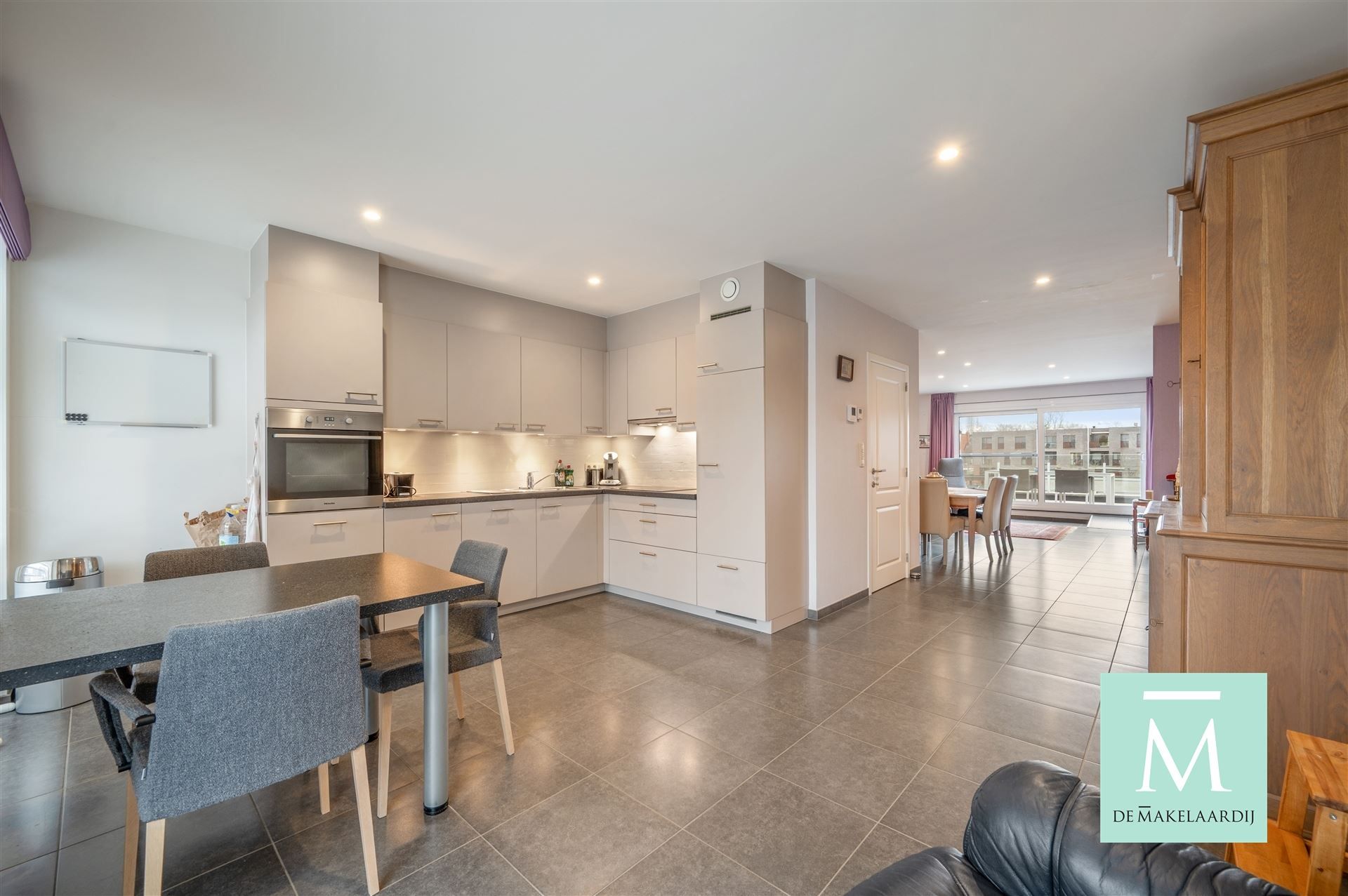 Appartement met 2 slaapkamers en zeer ruim terras foto 7