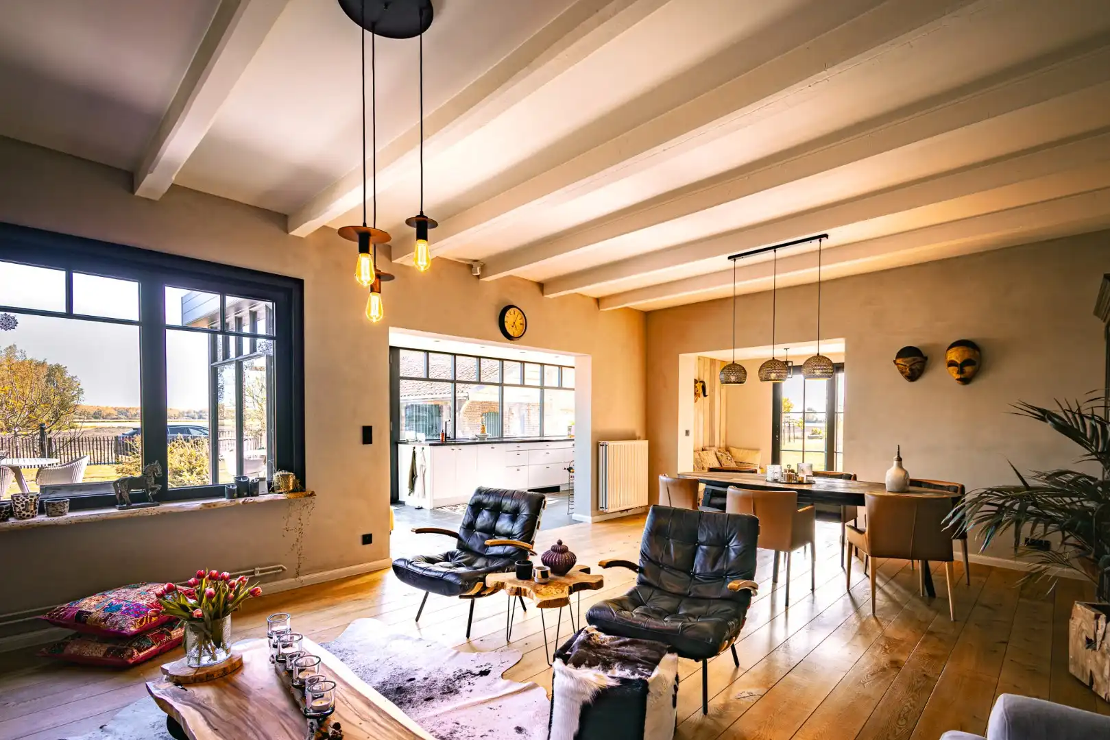Unieke hoeve met schuur op 2.809m² gelegen in “valleigebied” te Boekhoute foto 8