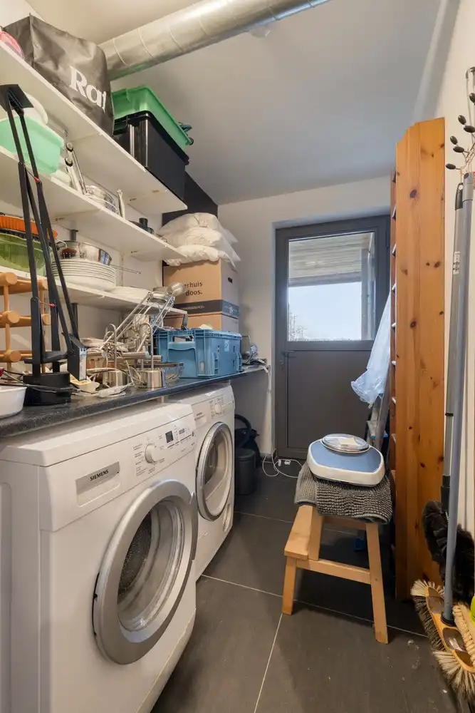 Groot zonnig duplex dakappartement met drie terrassen, twee slaapkamers, twee badkamers en parking. foto 23