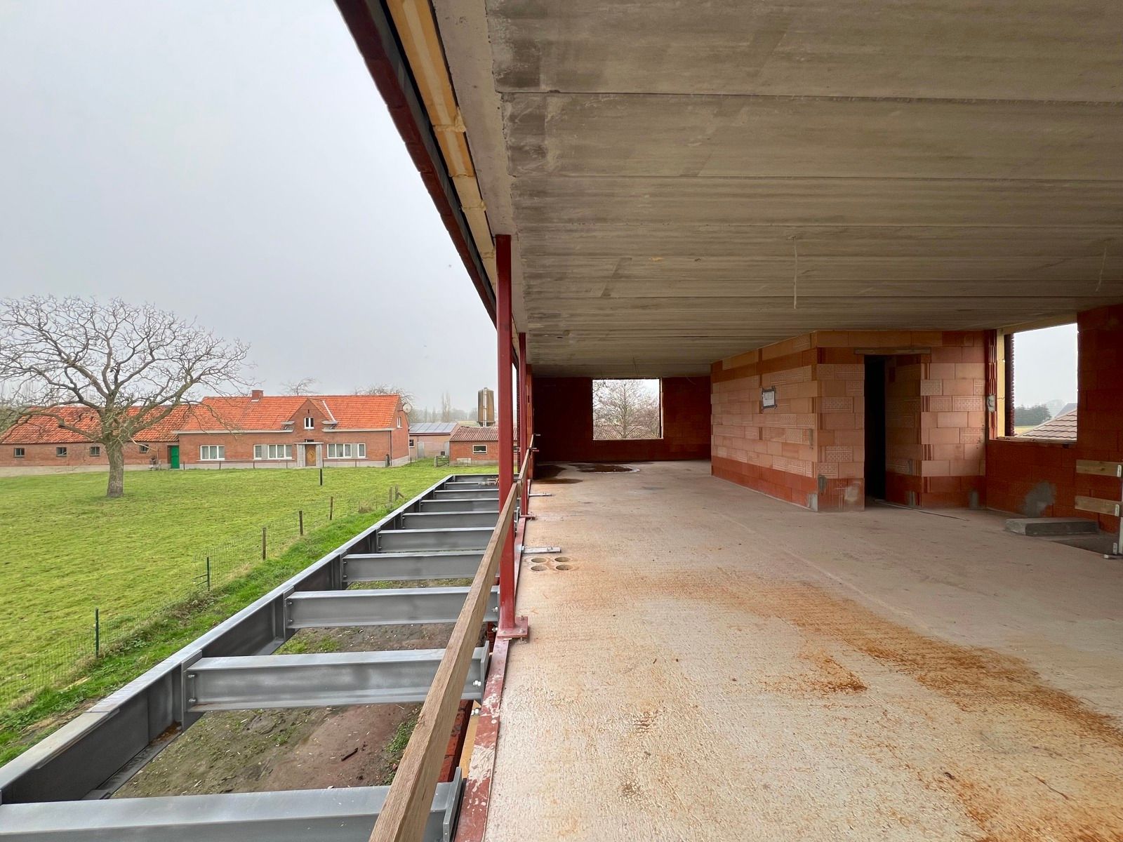 Strakke nieuwbouw met 4 slaapkamers en landelijk zicht foto 7