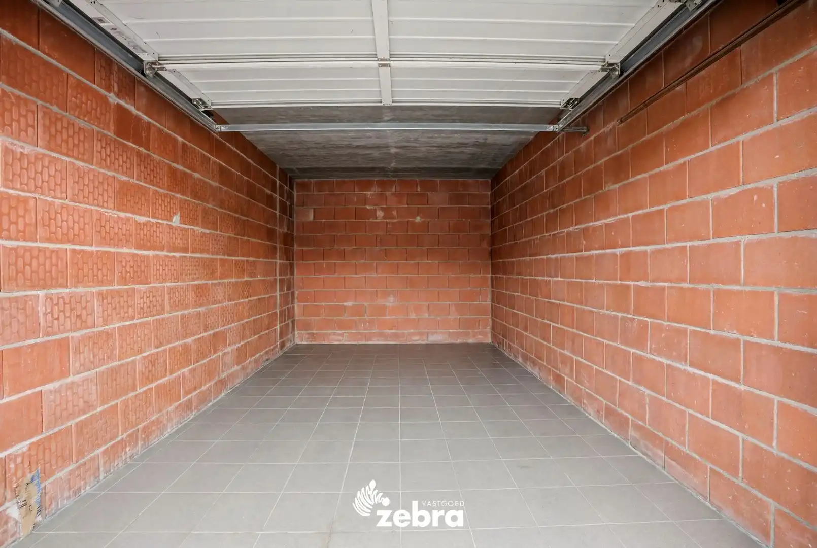 Rustig gelegen halfopen bebouwing met garage te Rumbeke! foto 24