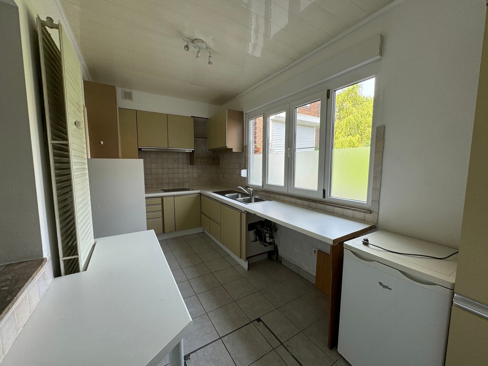 Opbrengsteigendom 2 appartementen en 2 commerciële ruimtes foto 34