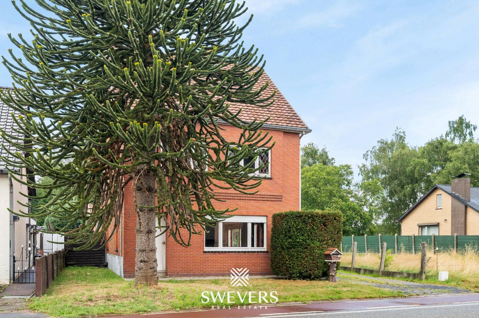 Gunstig gelegen, te renoveren woning, op mooi perceel van 8a 88ca foto 36