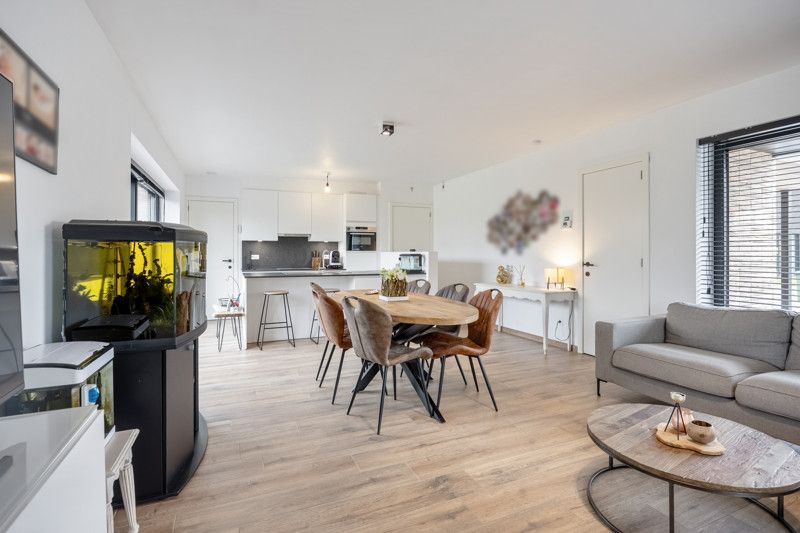 Recente, zeer goed gelegen woning met tuin foto 6