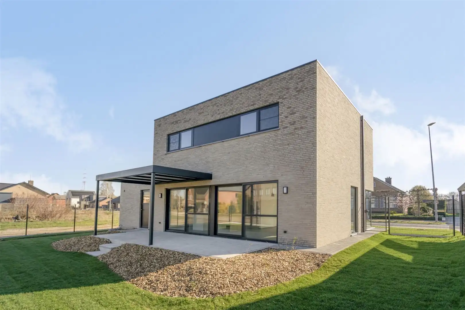 TE HUUR: Ruime nieuwbouwwoning met 3 slaapkamers te Pelt! foto 21