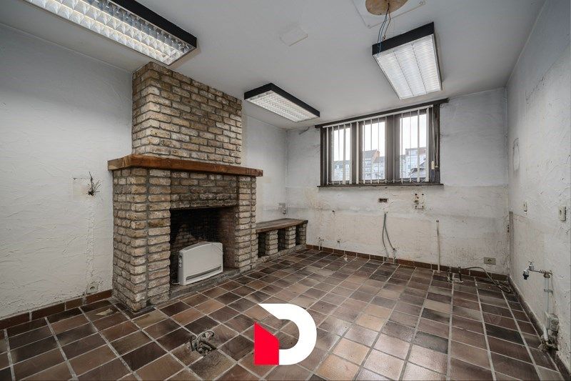 Eclectische burgerwoning op de rand van de historische stadskern foto 15