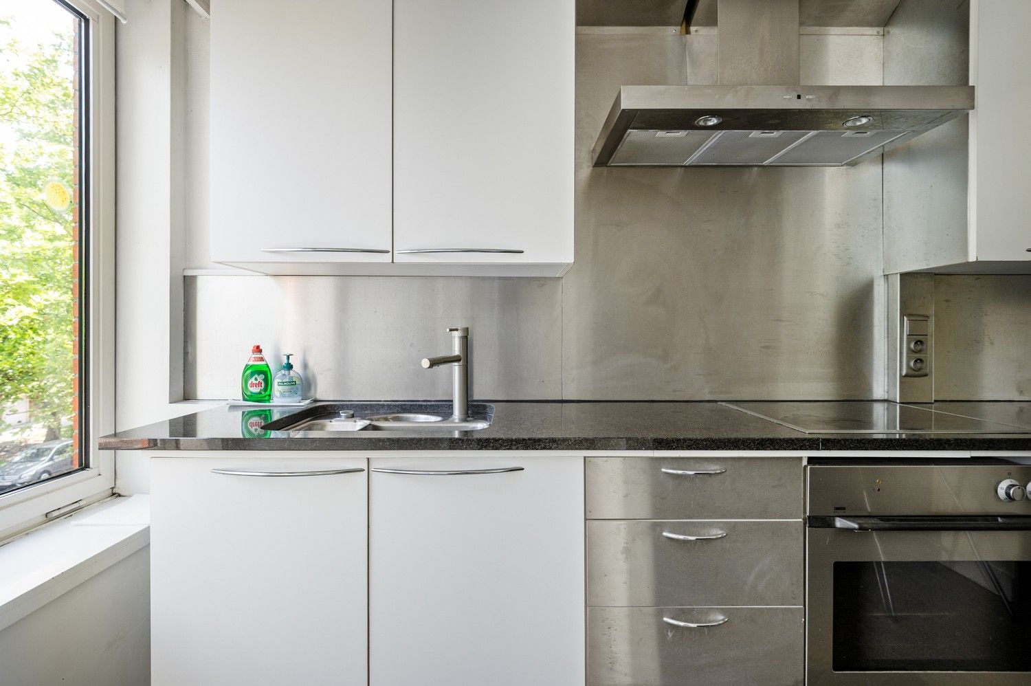 Verzorgd appartement op toplocatie met 2 slaapkamers in Deurne Zuid! foto 6