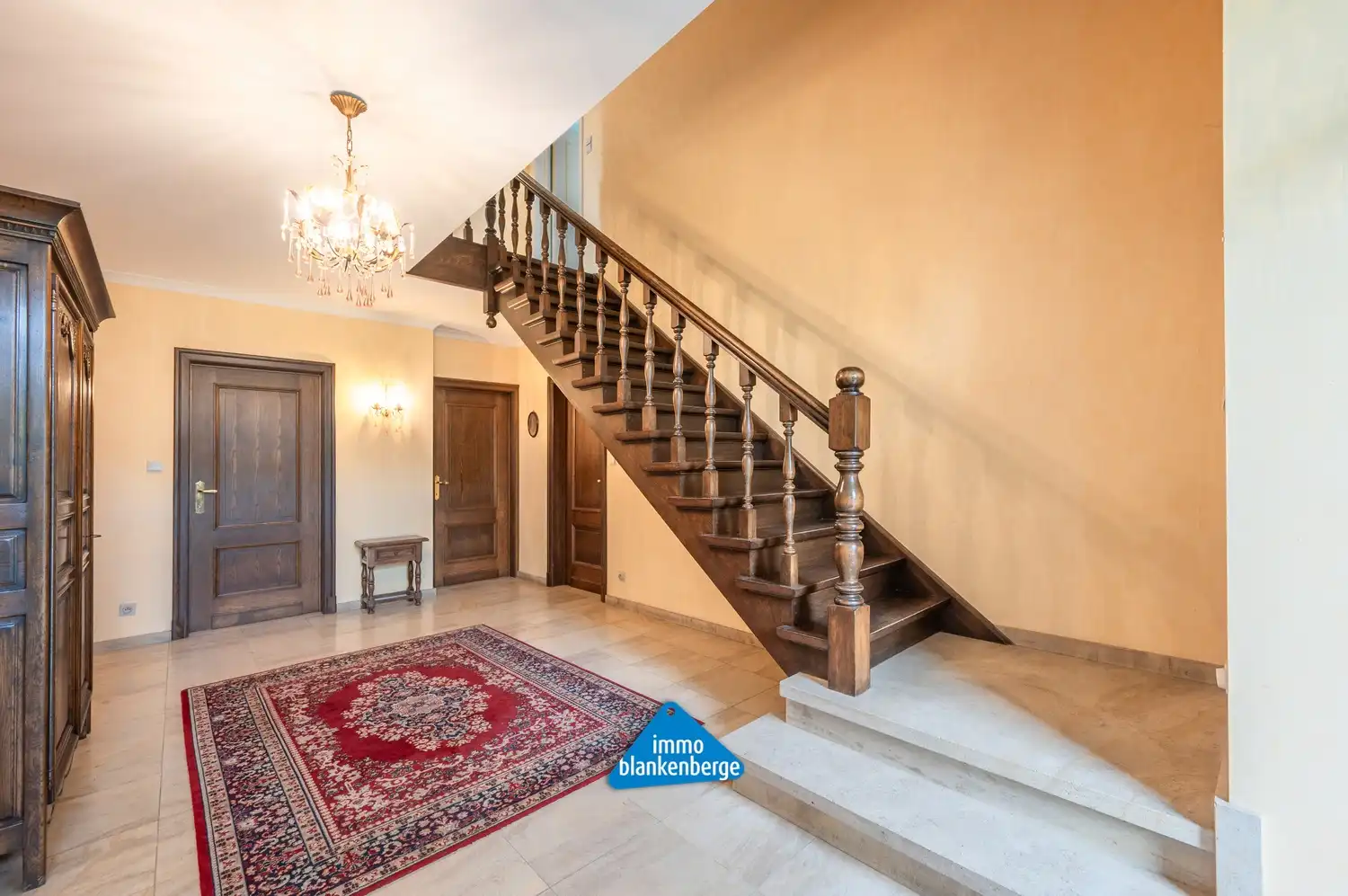Exclusieve villa in een gegeerde residentiële wijk foto 17