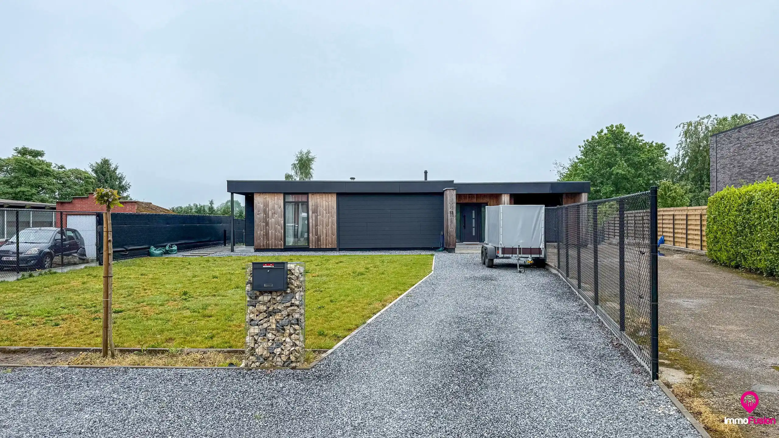 Gerenoveerde woning met 3 slaapkamers en ruime tuin! foto 40