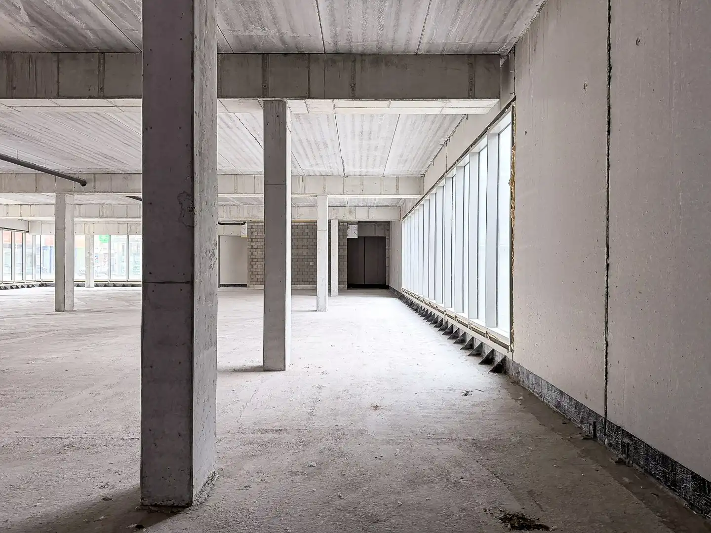 HOOST - Commerciële Ruimtes te Koop- te Huur foto 25