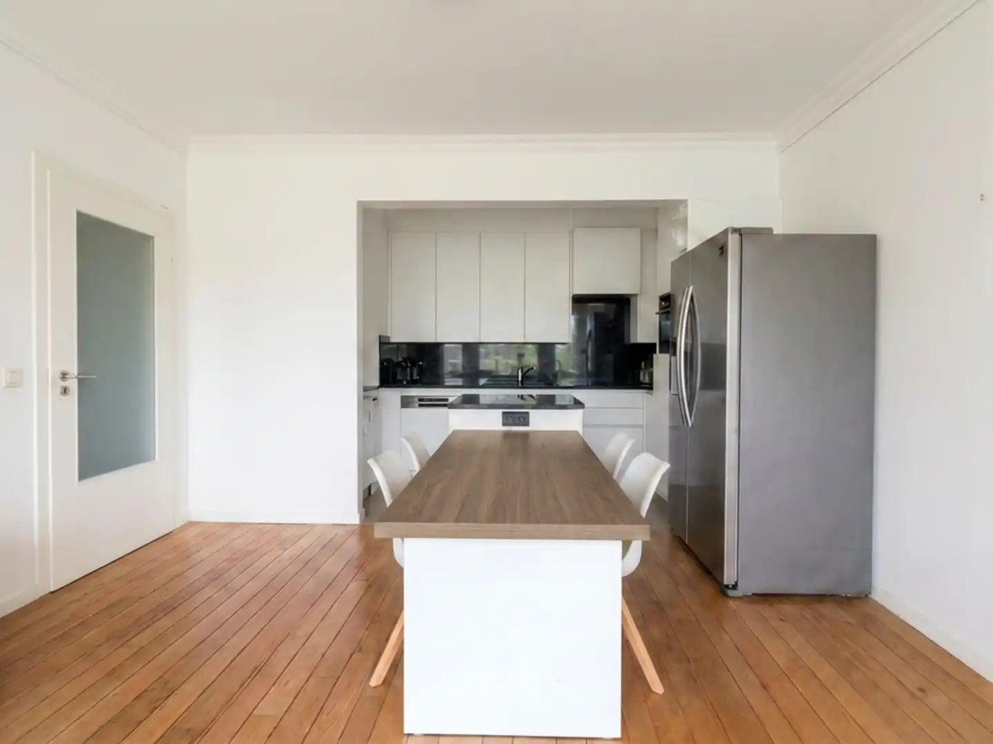Energiezuinig appartement met terras, garagebox en Leiezicht op toplocatie in Gent foto 4