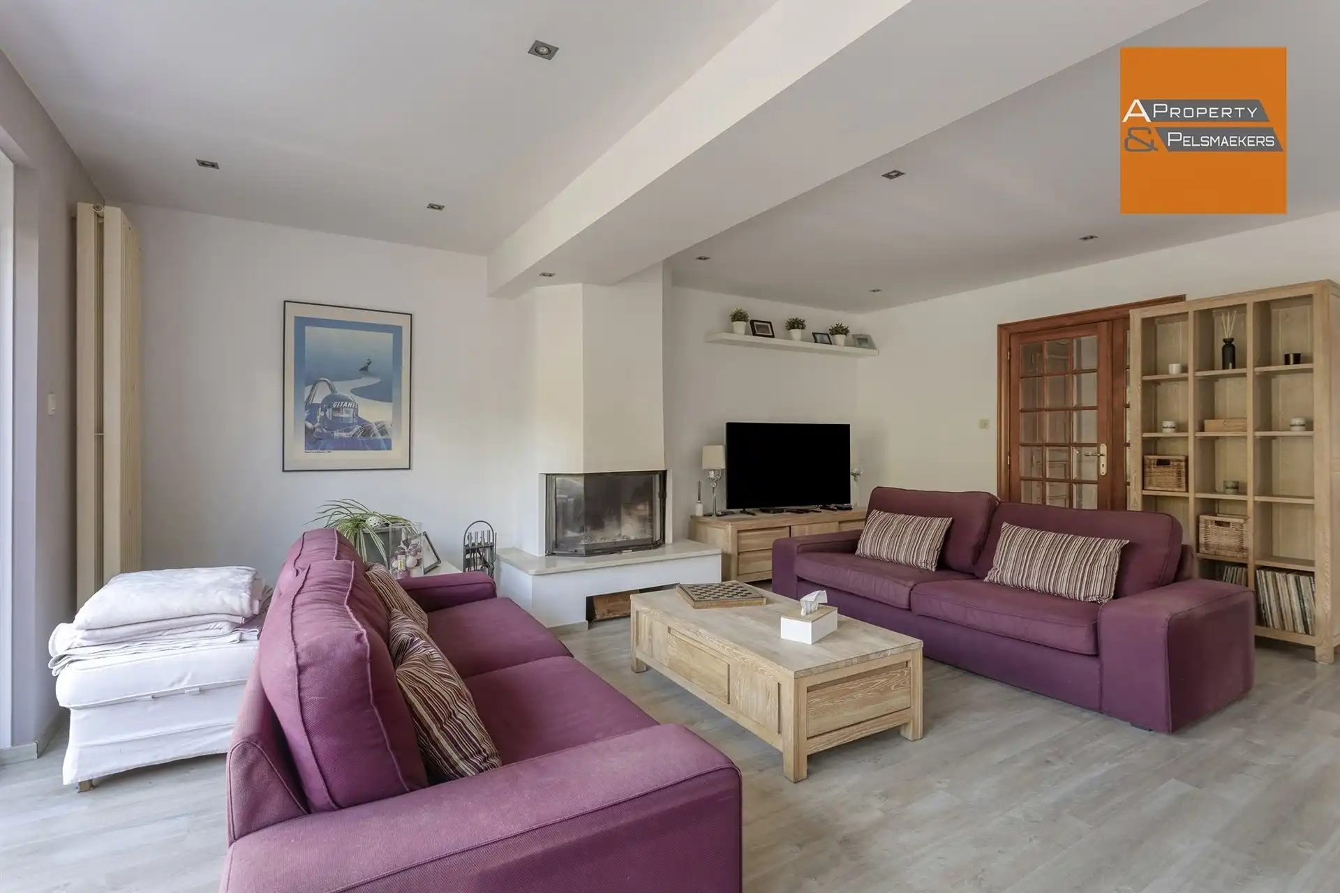 Ruime en instapklare woning met prachtige tuin in Duisburg foto {{pictureIndex}}