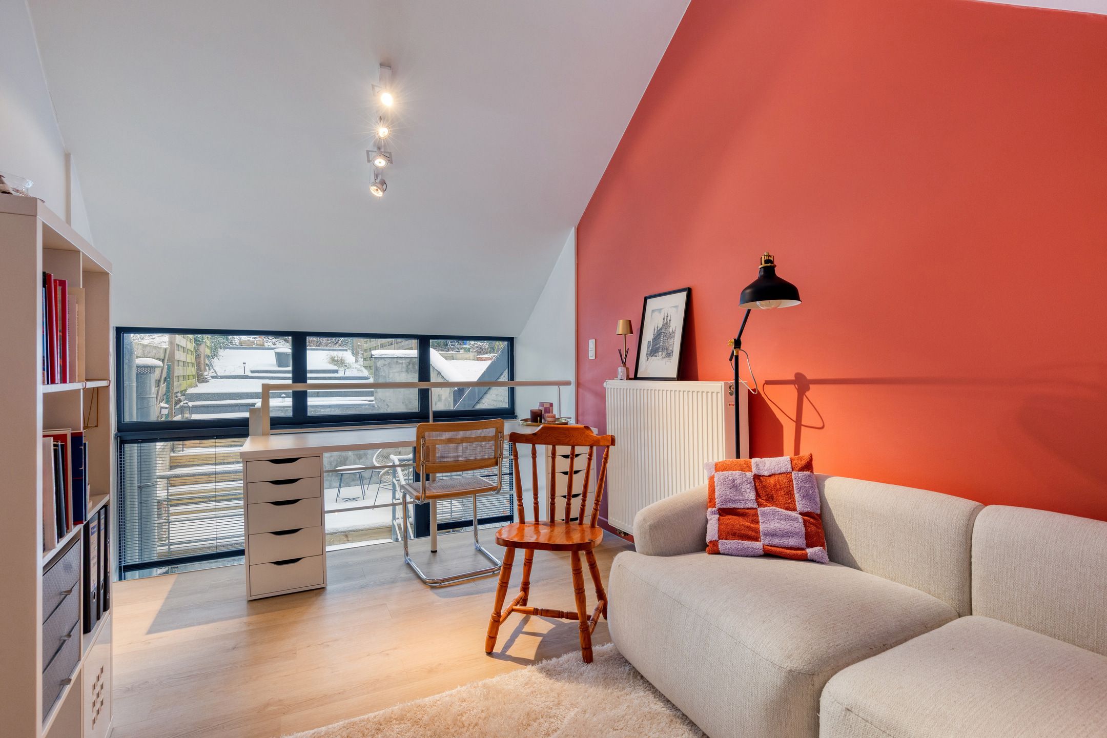 Instapklaar triplex appartement met terras en tuin foto 7