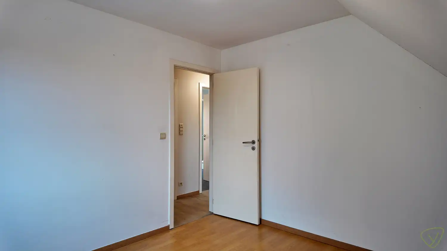 Moderne en gezellige gezinswoning gelegen te Adegem! foto 15