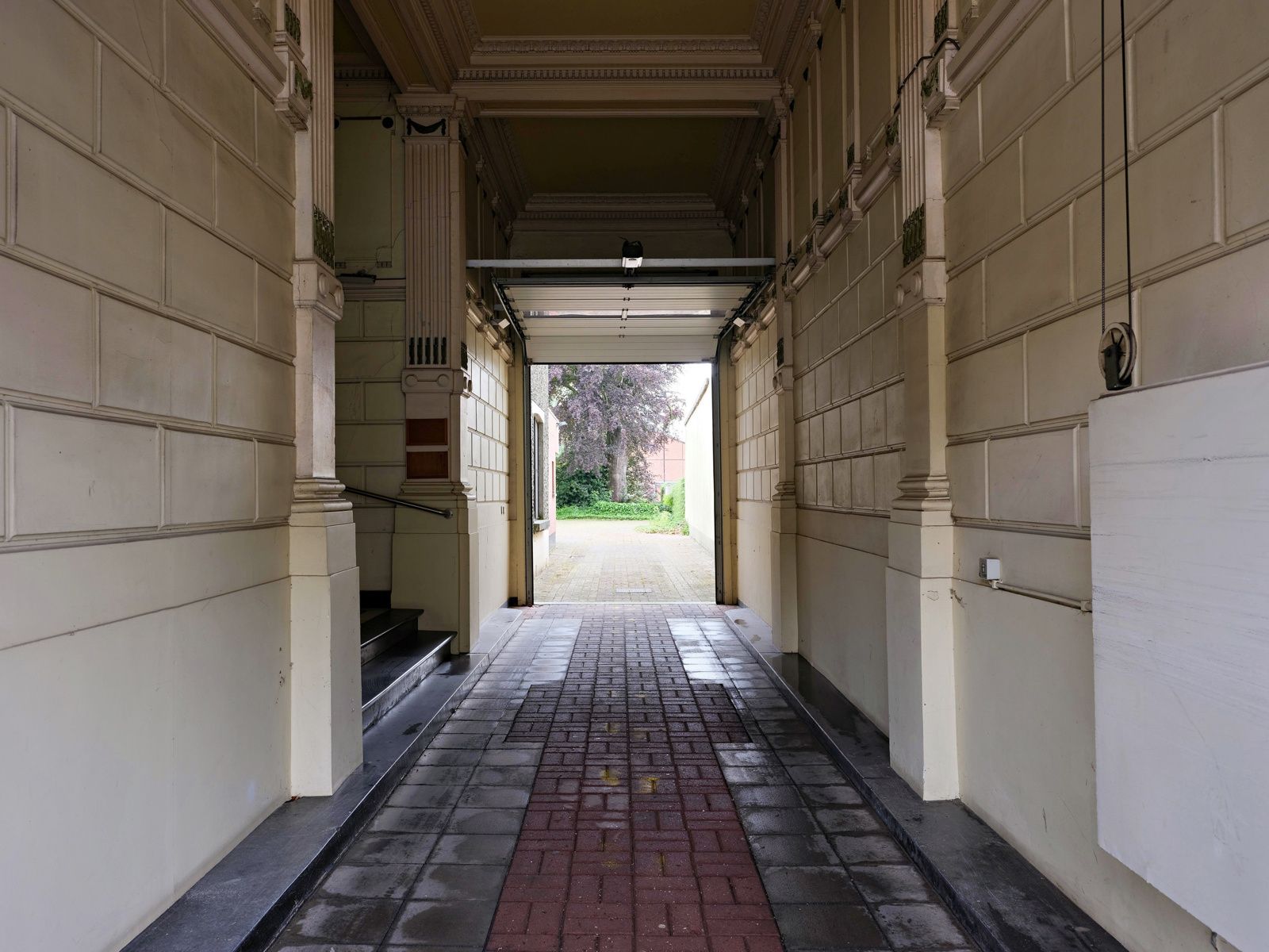 Historische Notariswoning in het Centrum van Eeklo foto 3