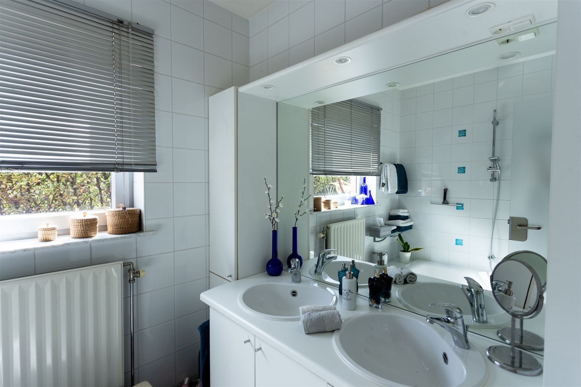 Stijlvol appartement met 2 slaapkamers en grote tuin! foto 16