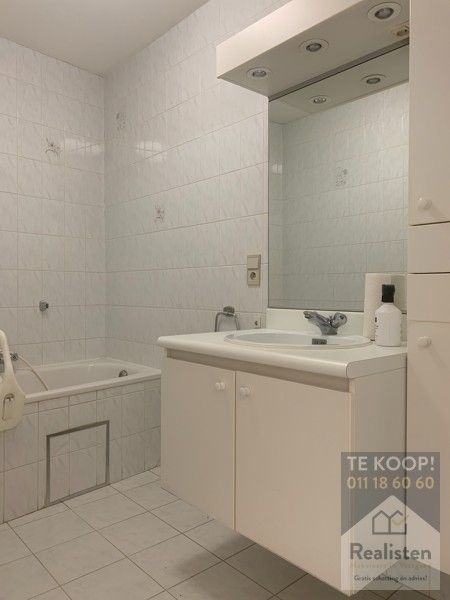 Tweeslaapkamer appartement met berging in de Casterwijk foto 20