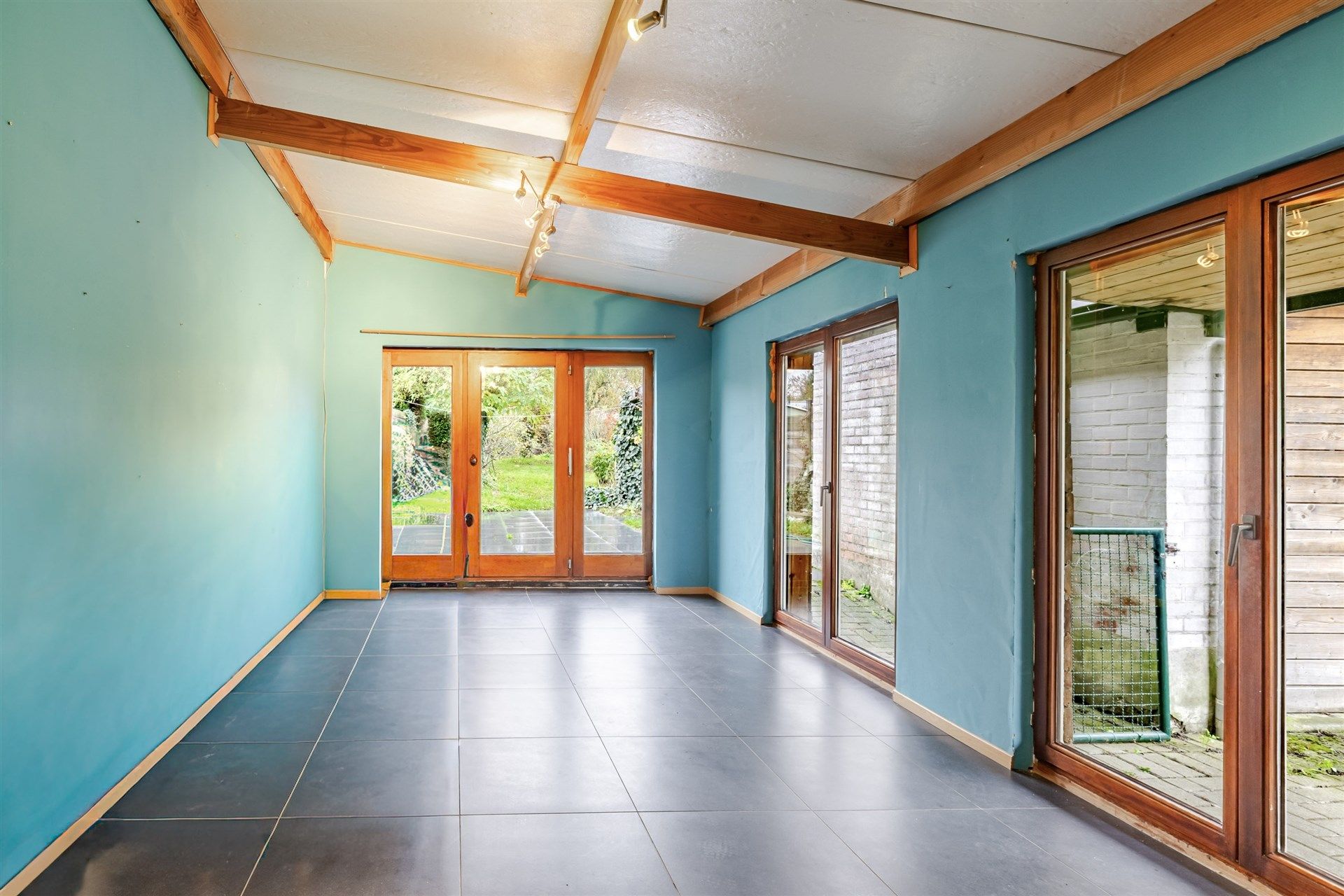 Ruime woning met 3 slks, grote tuin en garage foto 13