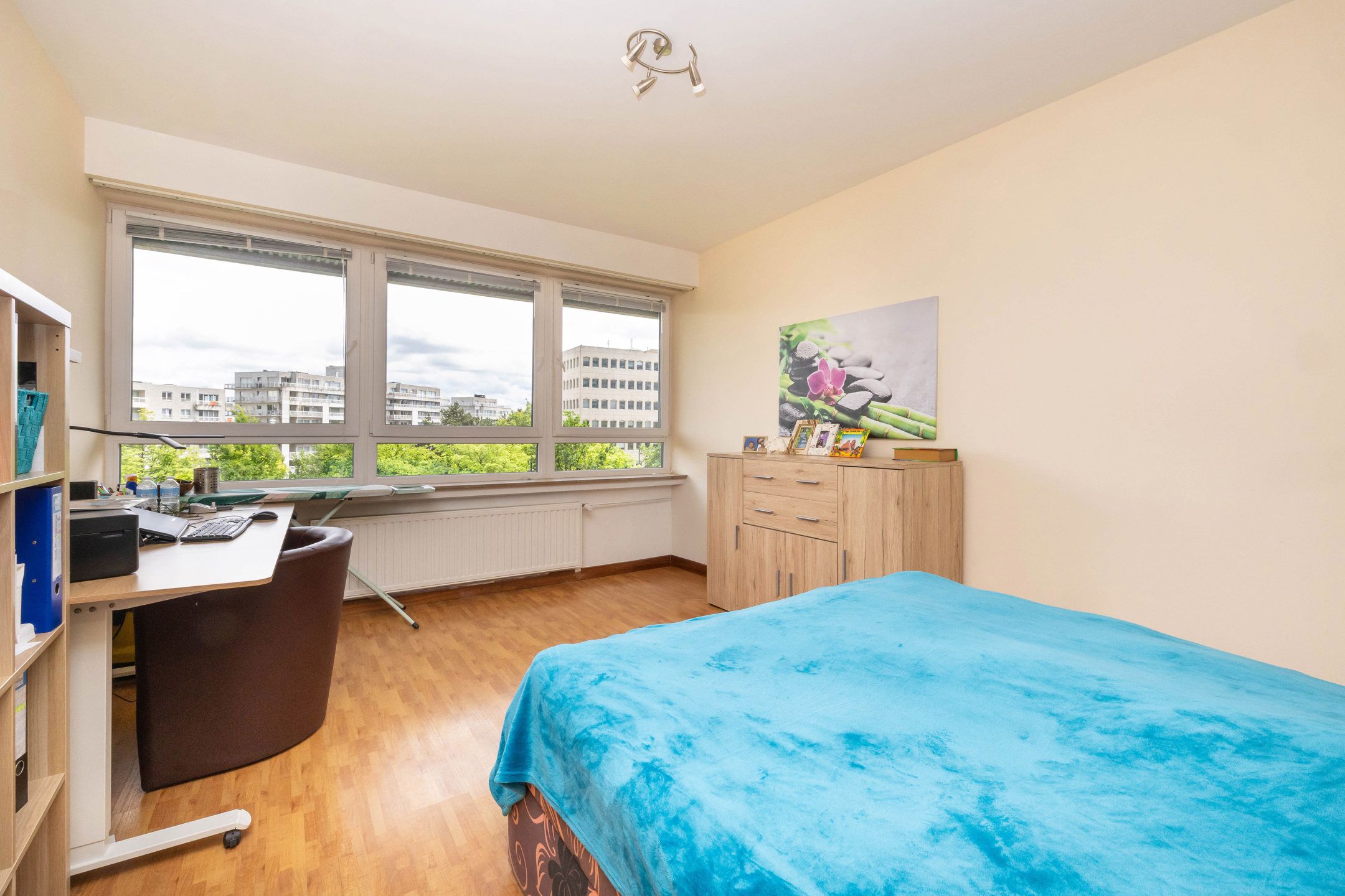 Volledig gerenoveerd appartement 2 slaapkamers van ± 95 m² foto 8