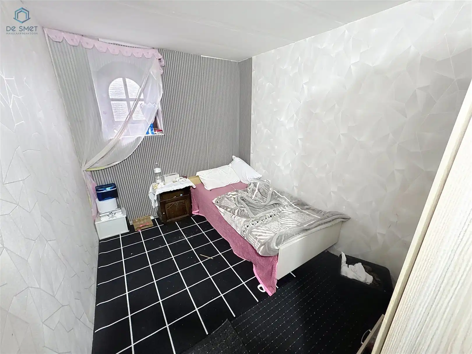 Op te frissen woning met 4 slaapkamers en stadstuintje vlak bij het centrum van Geraardsbergen foto 19