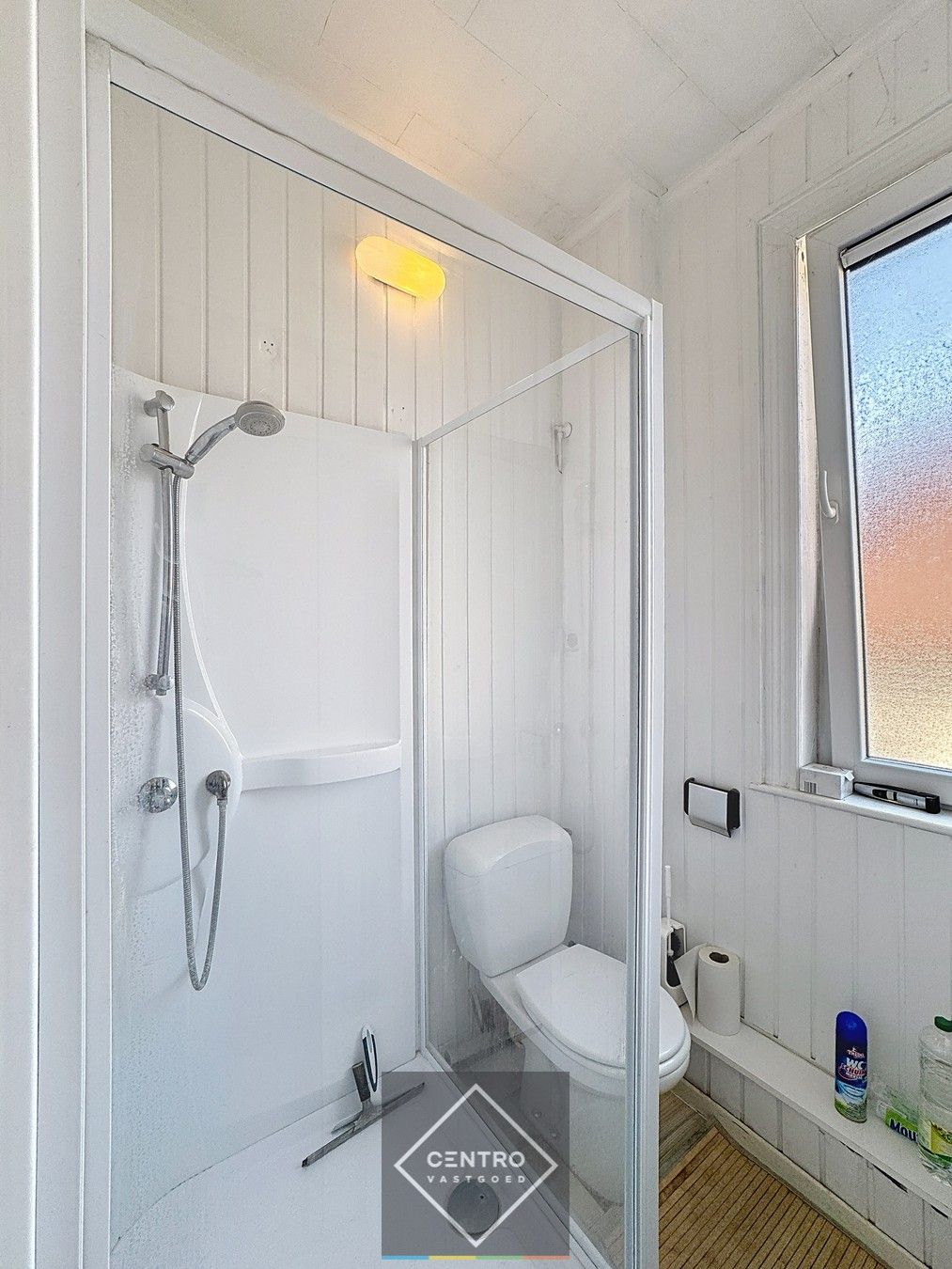 Budgetvriendelijk appartement met garage! foto 7