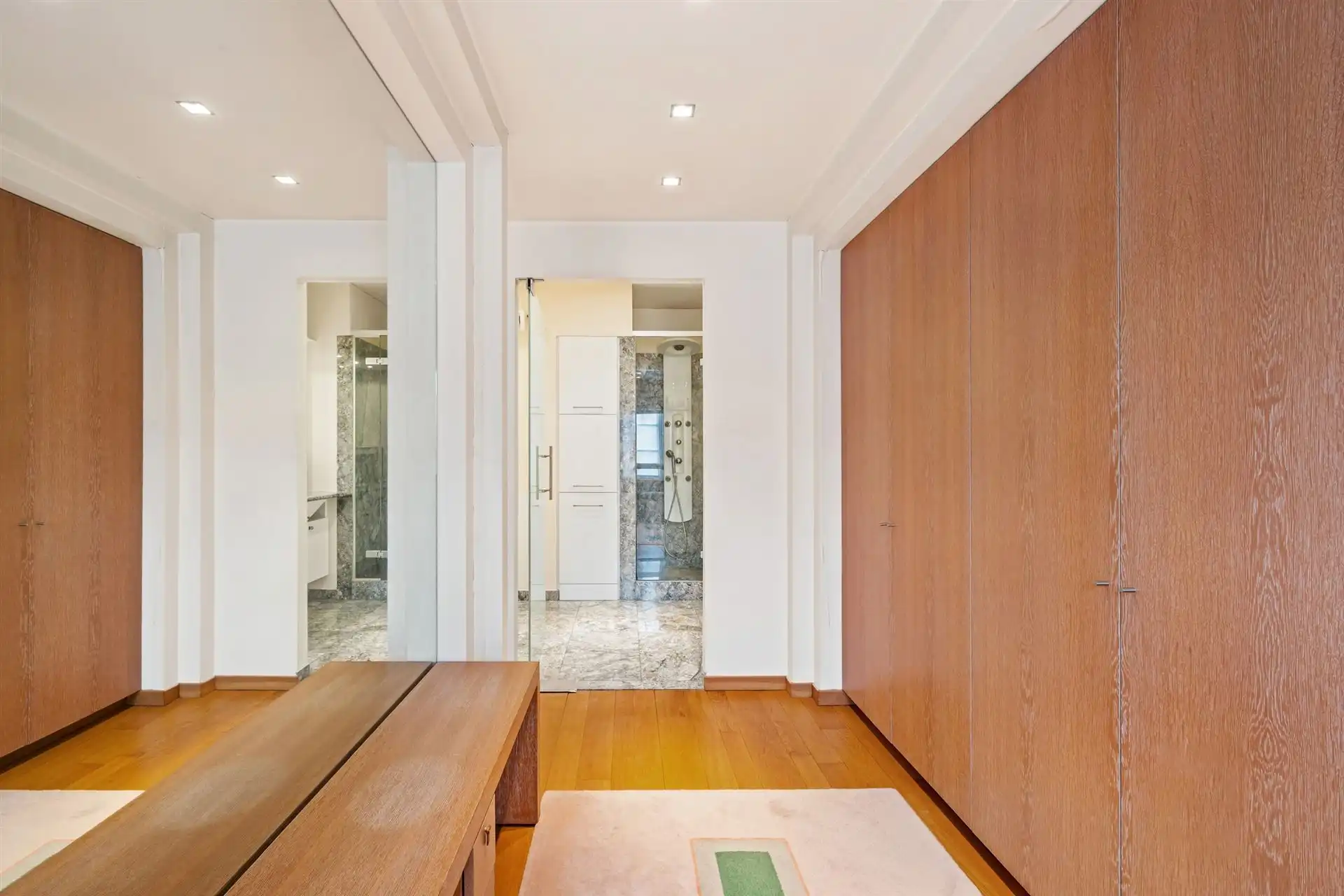 Exclusief appartement van 184 m² in het centrum van Waregem! foto 12