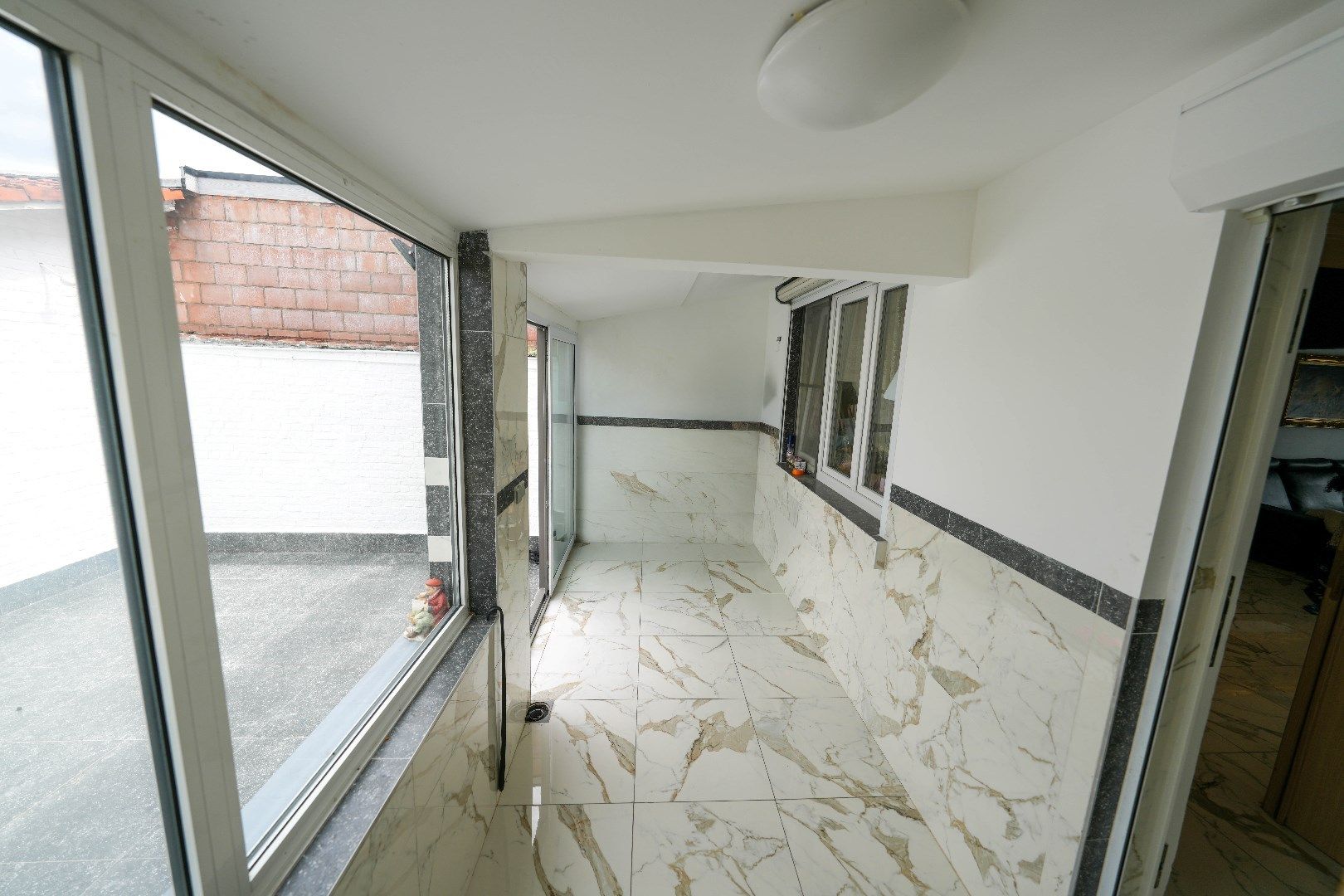 Instapklare woning, gerenoveerd tussen 2017 en 2025 foto 17