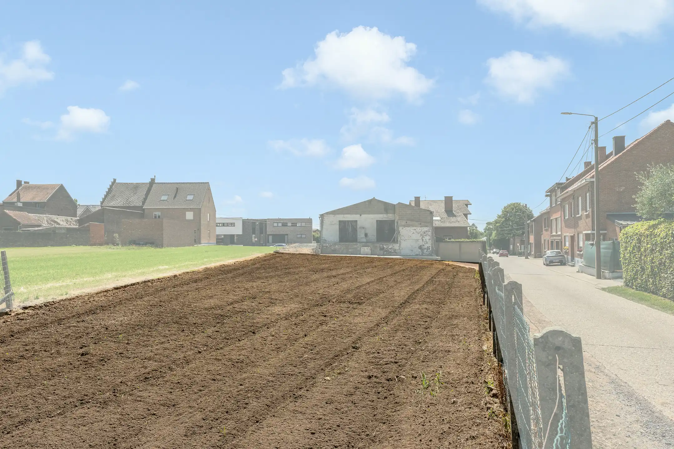 Vrijstaande bouwgrond met landelijk verzicht foto 6