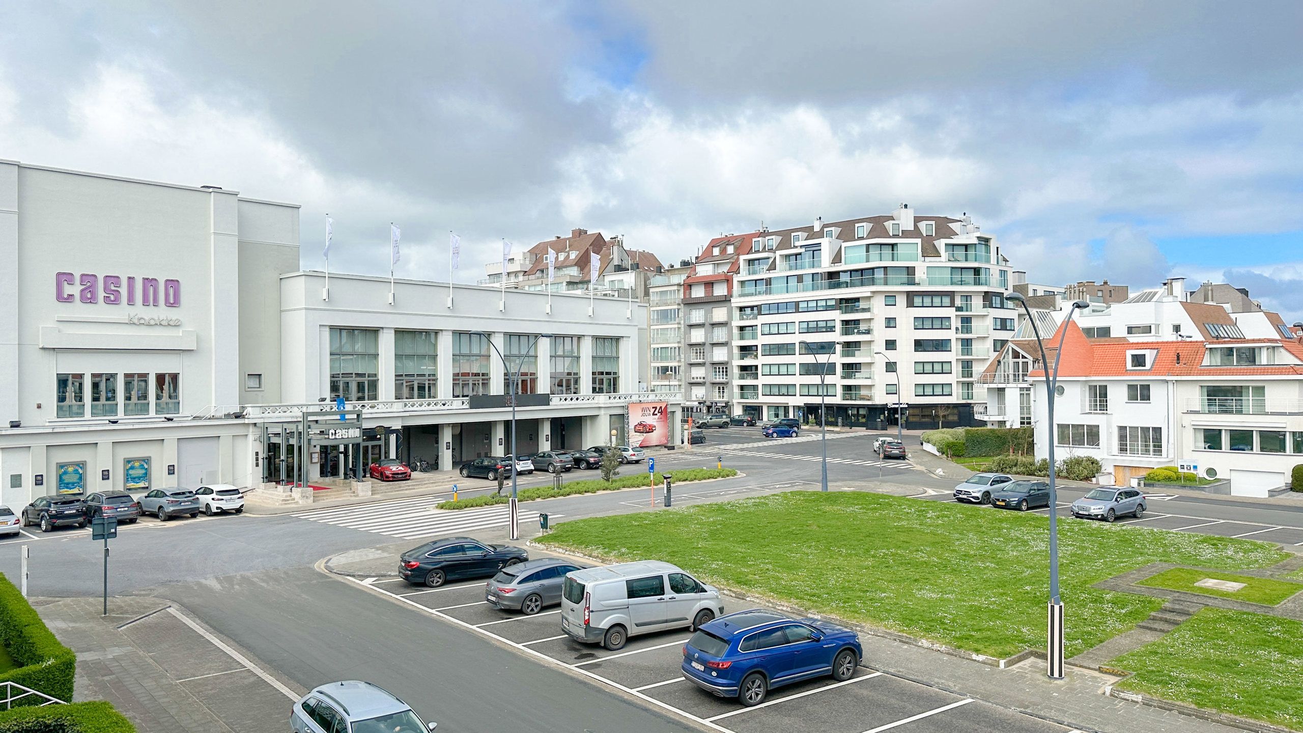 Hoekappartement met prachtig zicht op La Réserve & Casino.. foto 6