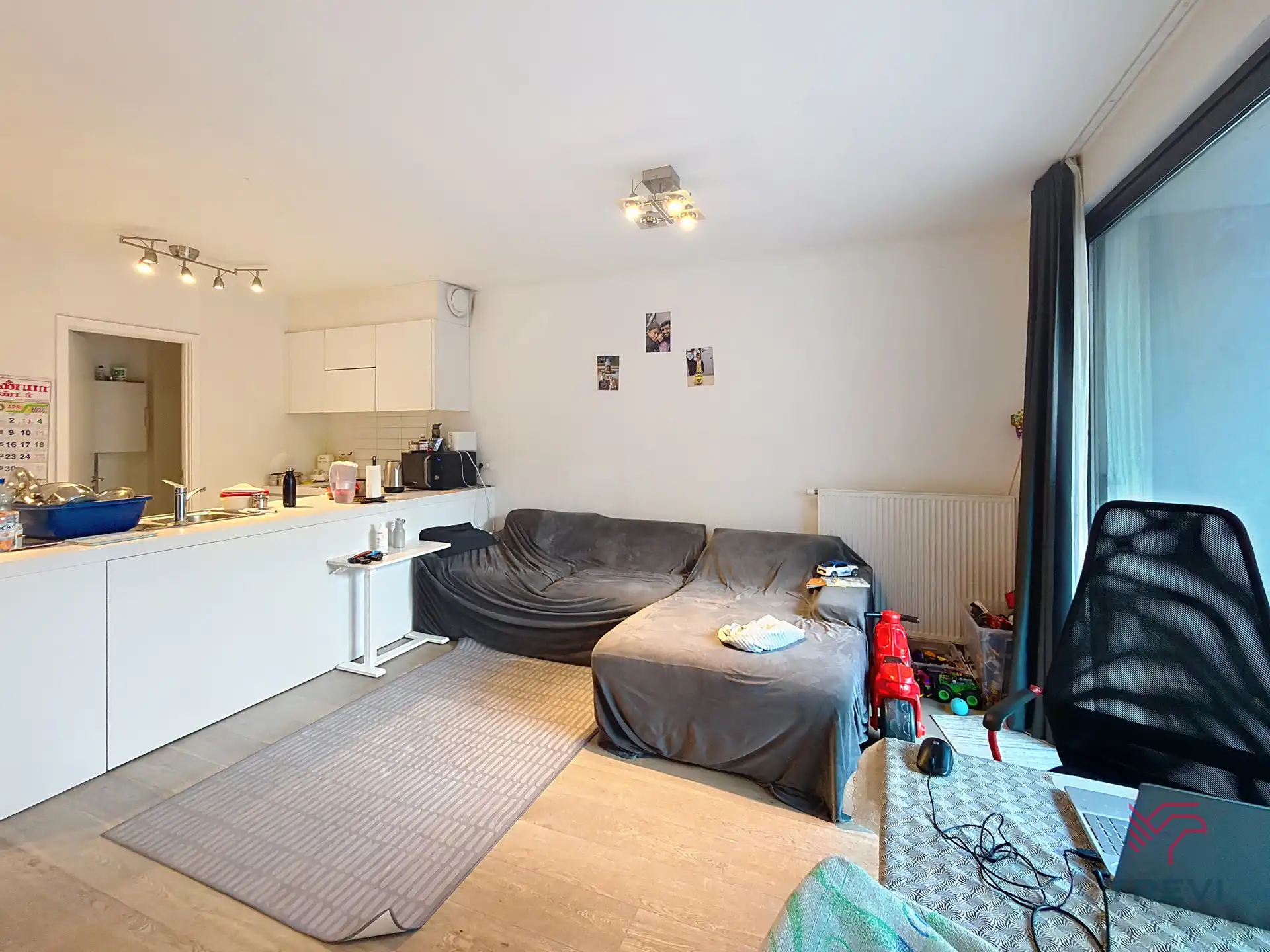 Europese Wijk - ONBEMEUBILEERD appartement met 2 slaapkamers ! foto 3