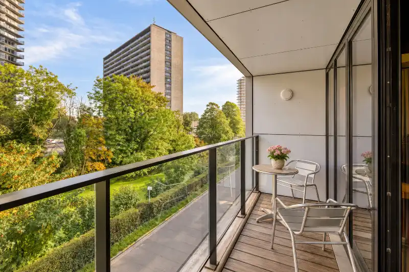 Moderne woning met kantoor en prachtig zicht op de Leie foto 13