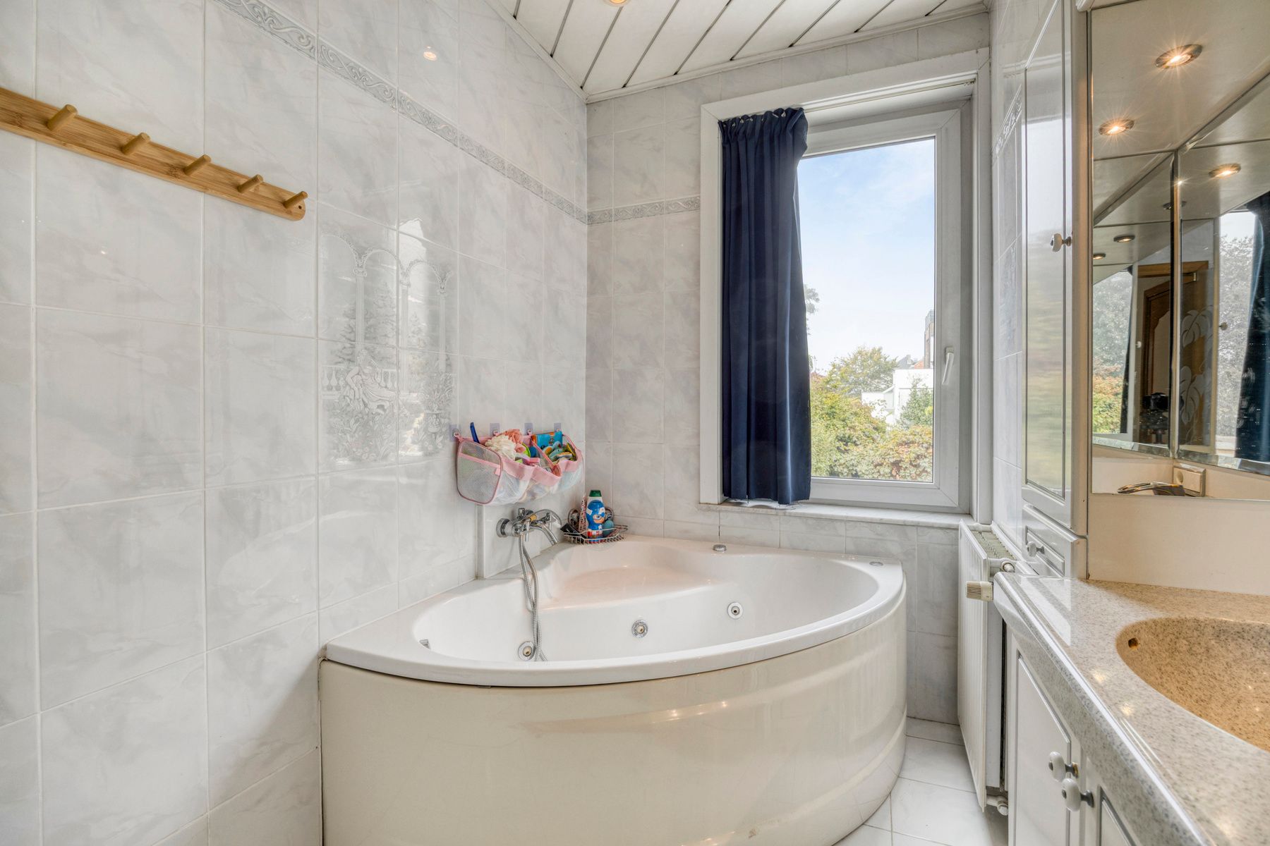 Charmante woning met tuin in centrum Asse foto 11