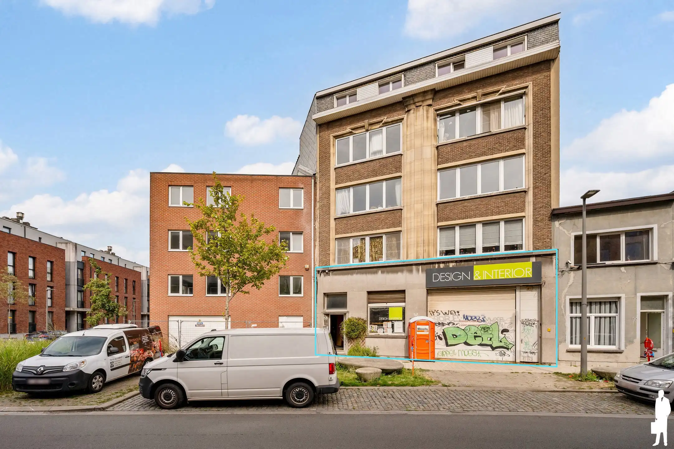 Semi-casco bedrijfsruimte van 265 m² met terras foto 2