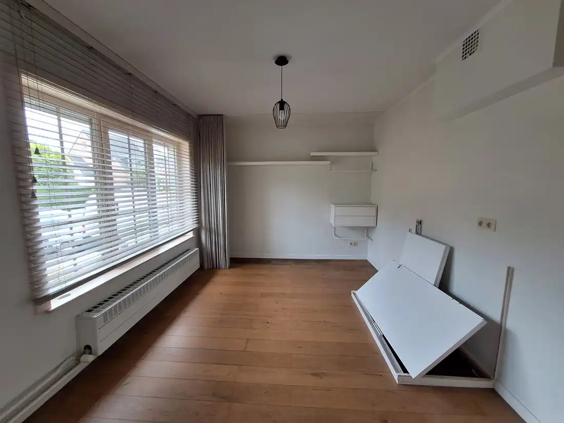 Charmante bungalow op een strategische locatie foto 5