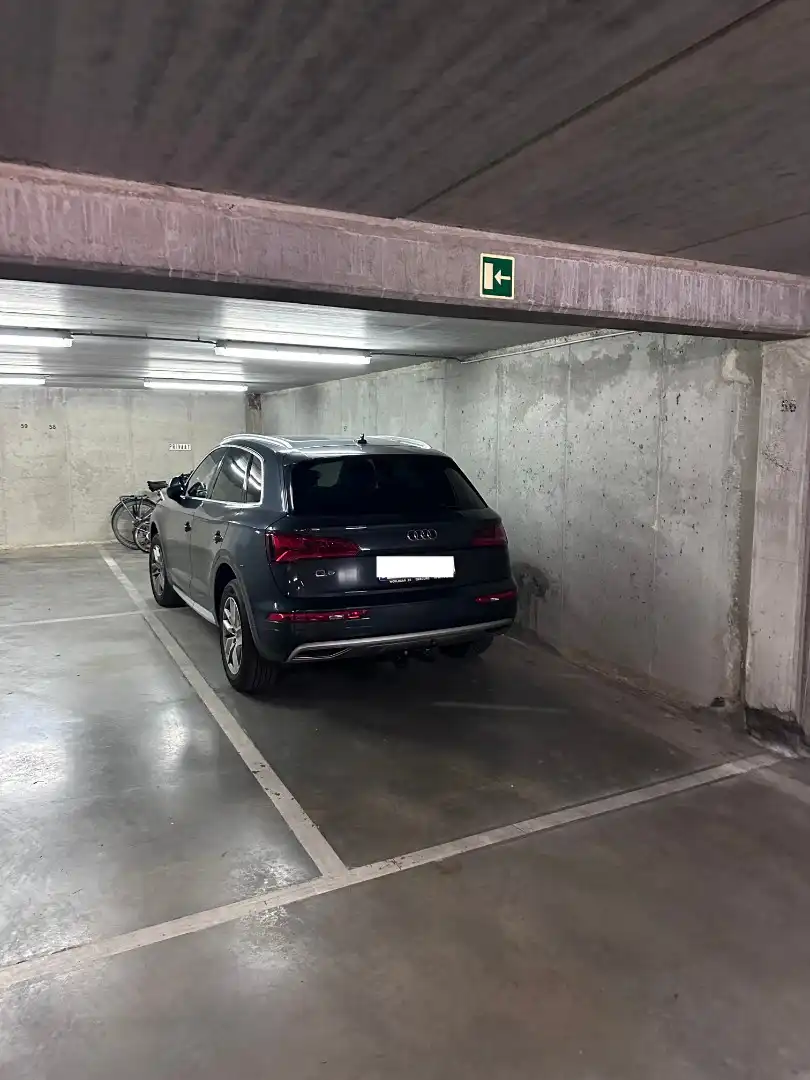 Vlot bereikbare dubbele staanplaats gelegen nabij de Dumortierlaan foto 4