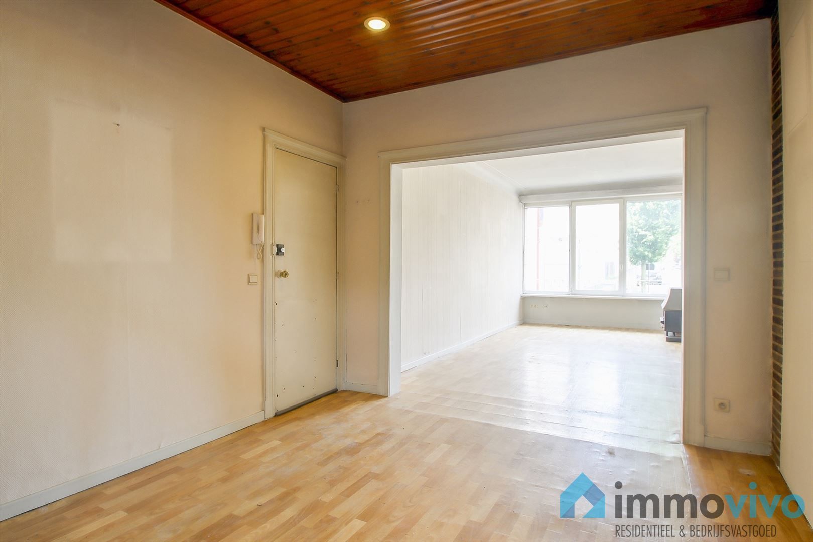 Appartement met binnenplaats en kantoor of tweede appartement met tuin. foto 5